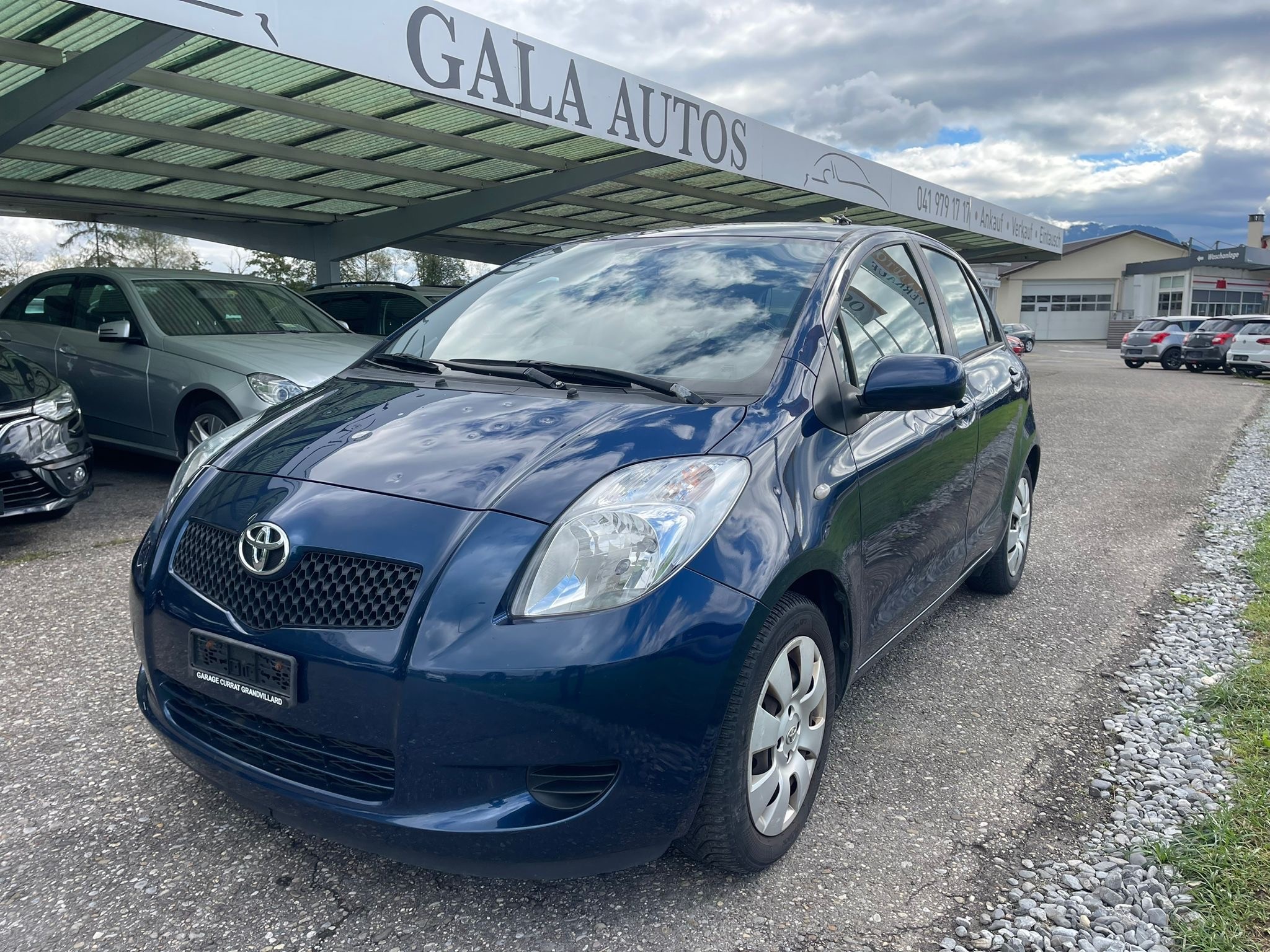 TOYOTA Yaris 1.3 Linea Luna