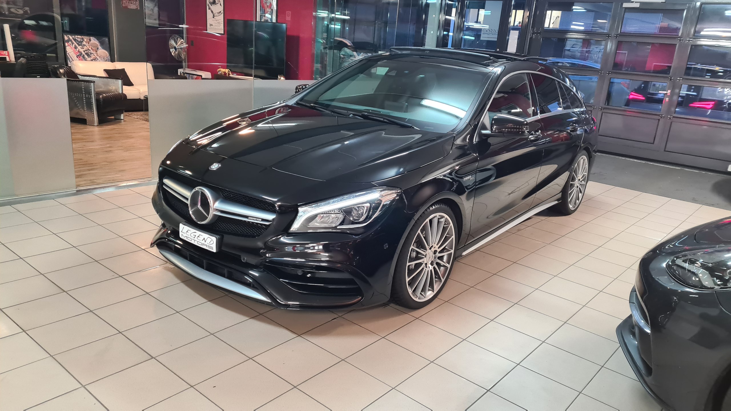 MERCEDES-BENZ CLA Shooting Brake 45 AMG 4Matic Speedshift