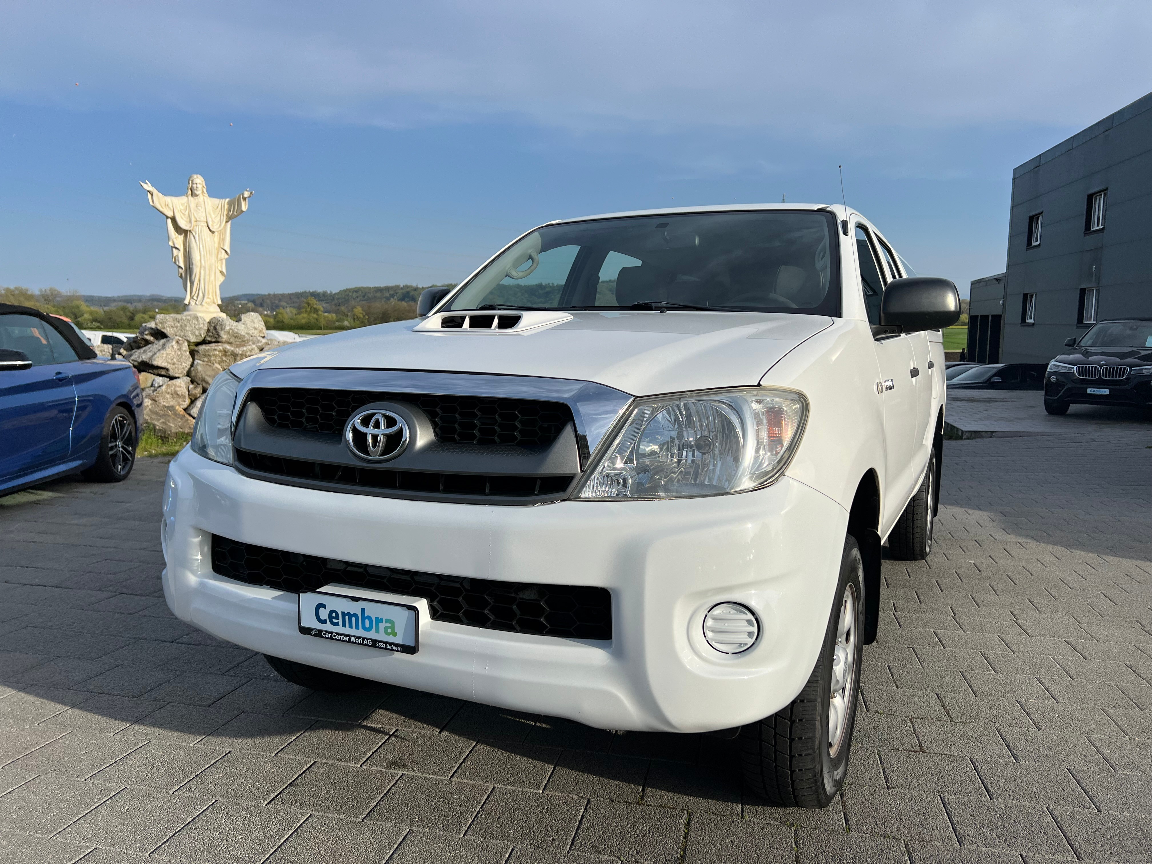 TOYOTA Hilux 4x4 DoubleCab LineaLuna