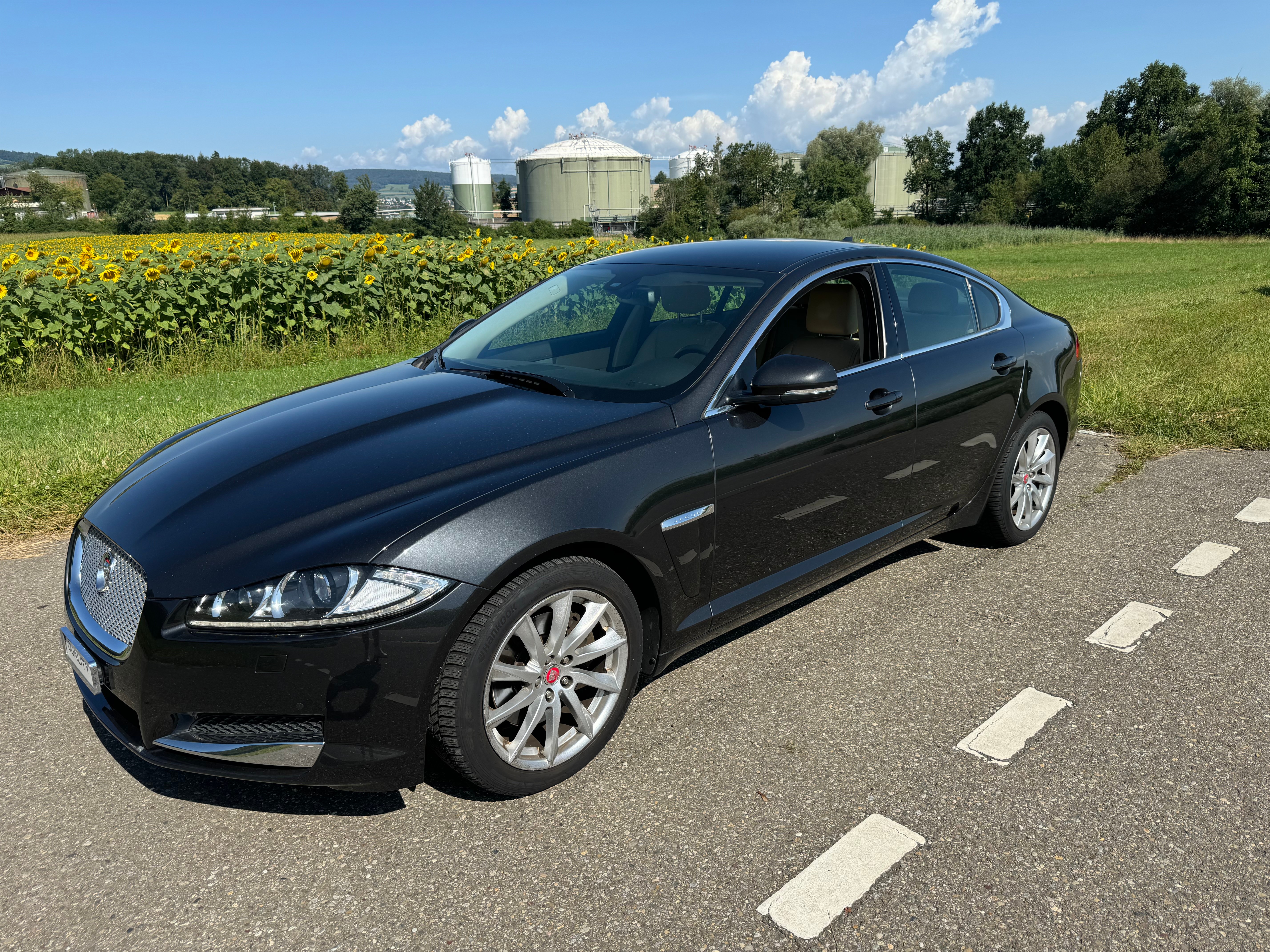 JAGUAR XF 2.2d