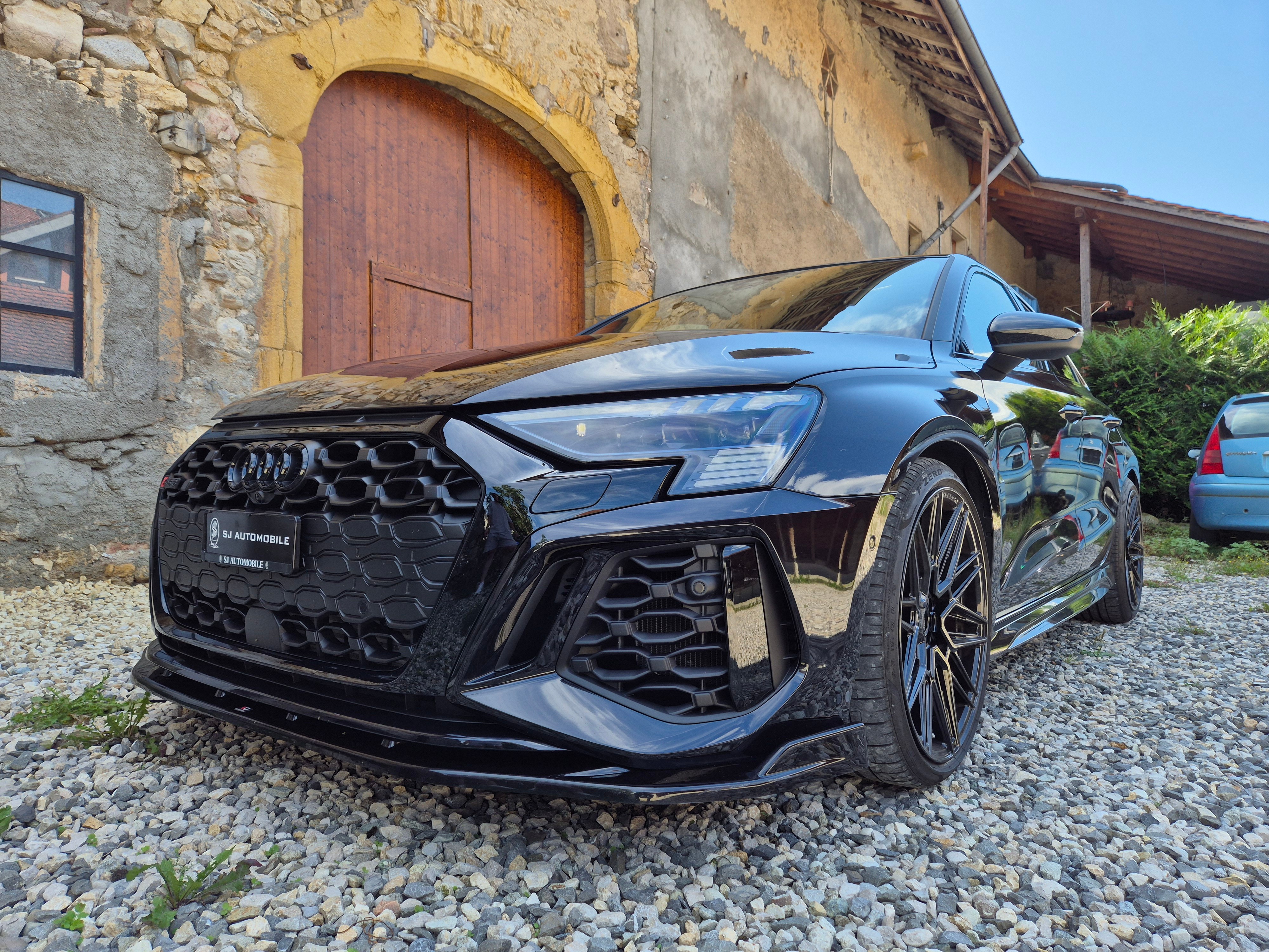 AUDI RS3 Limousine 2.5 TSI quattro S-tronic