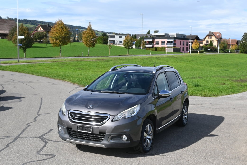 PEUGEOT 2008 1.2 VTI Allure