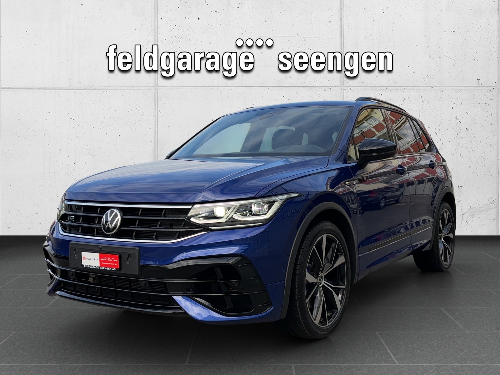 VW Tiguan 2.0TSI R 4Motion DSG mit Akrapovic & AHK