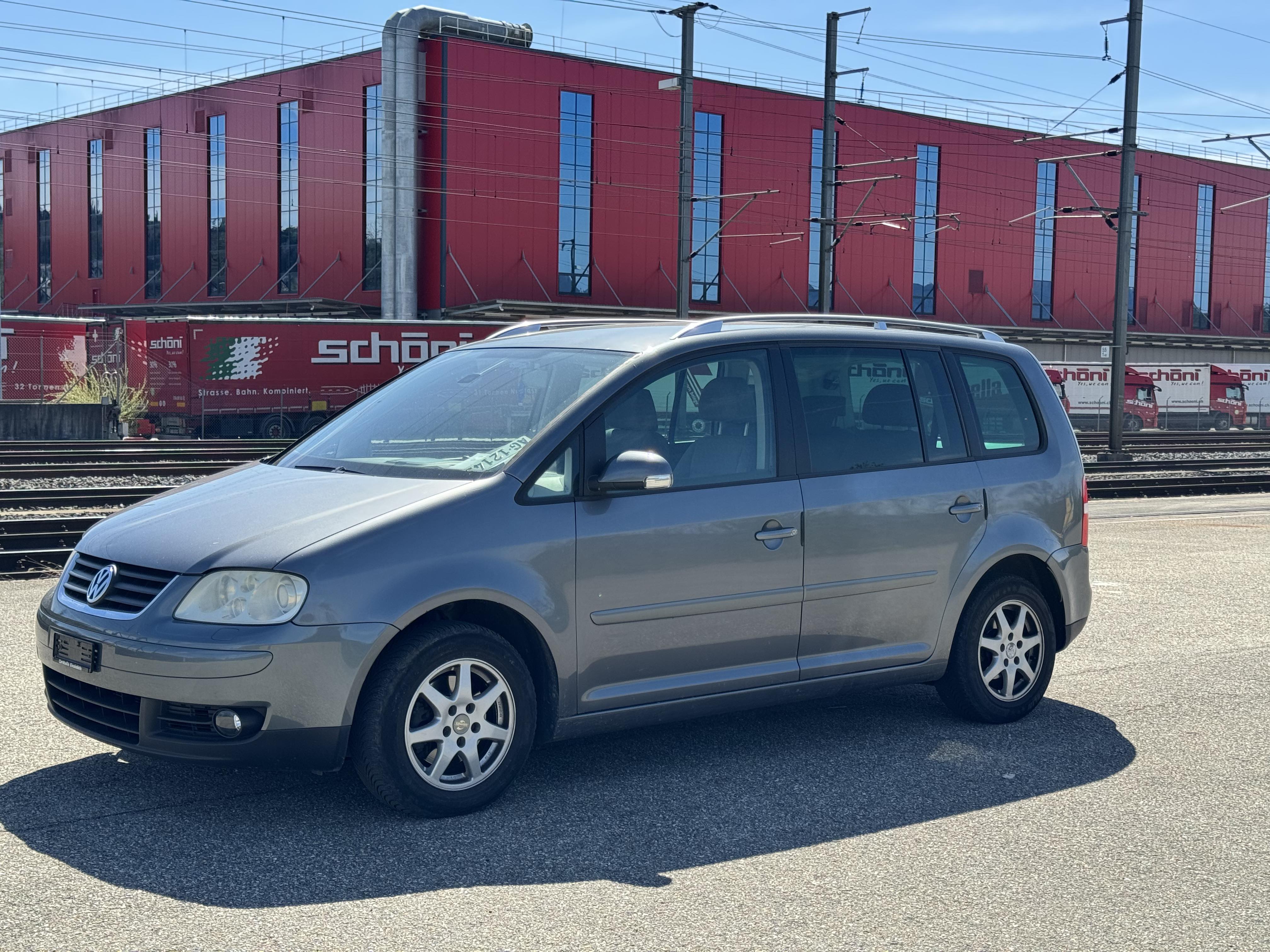 VW Touran 2.0 TDI Trendline Traveller