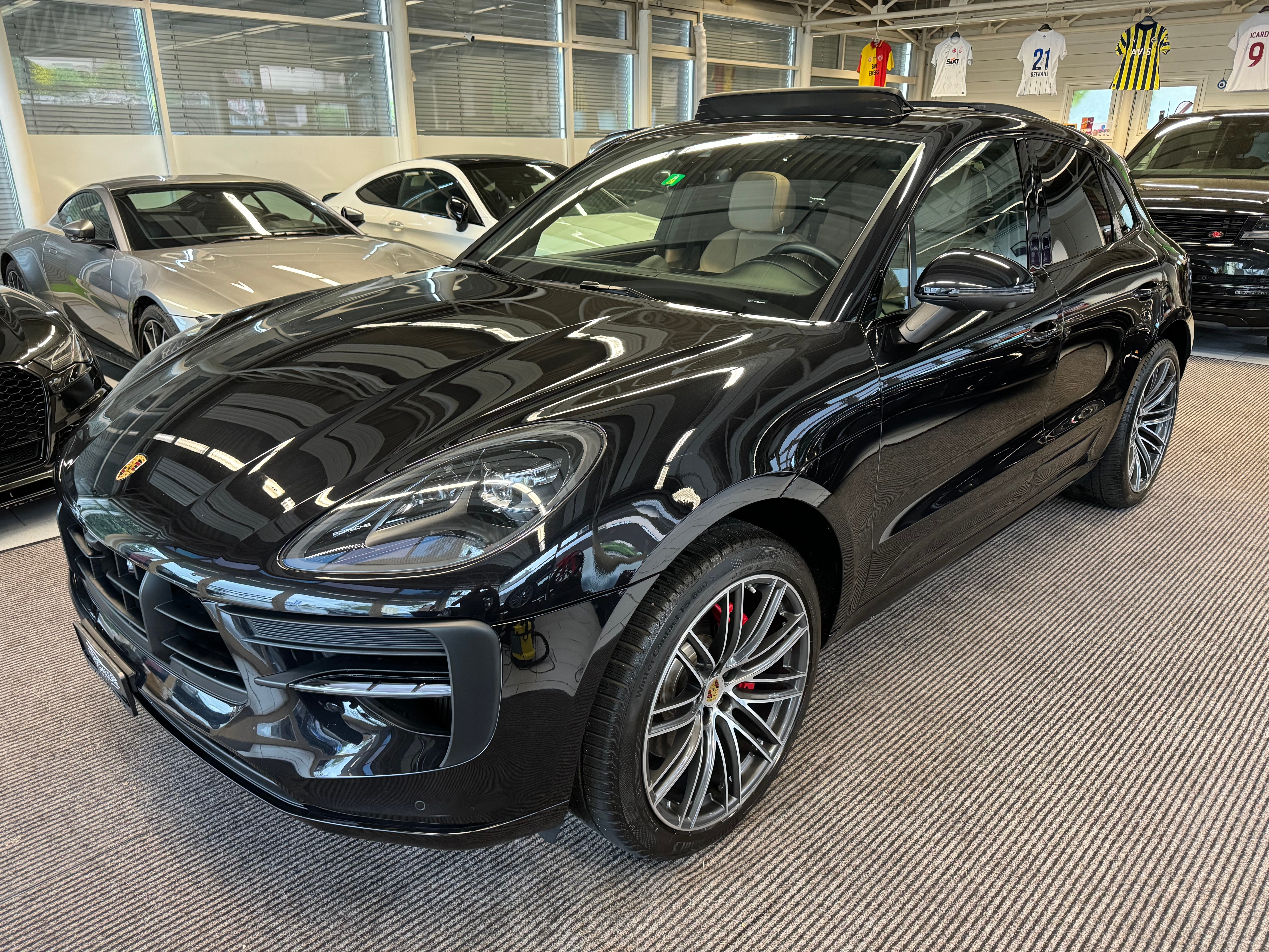 PORSCHE Macan GTS PDK | CH Swiss Package | Garantie | Panorama | Erstbesitz |