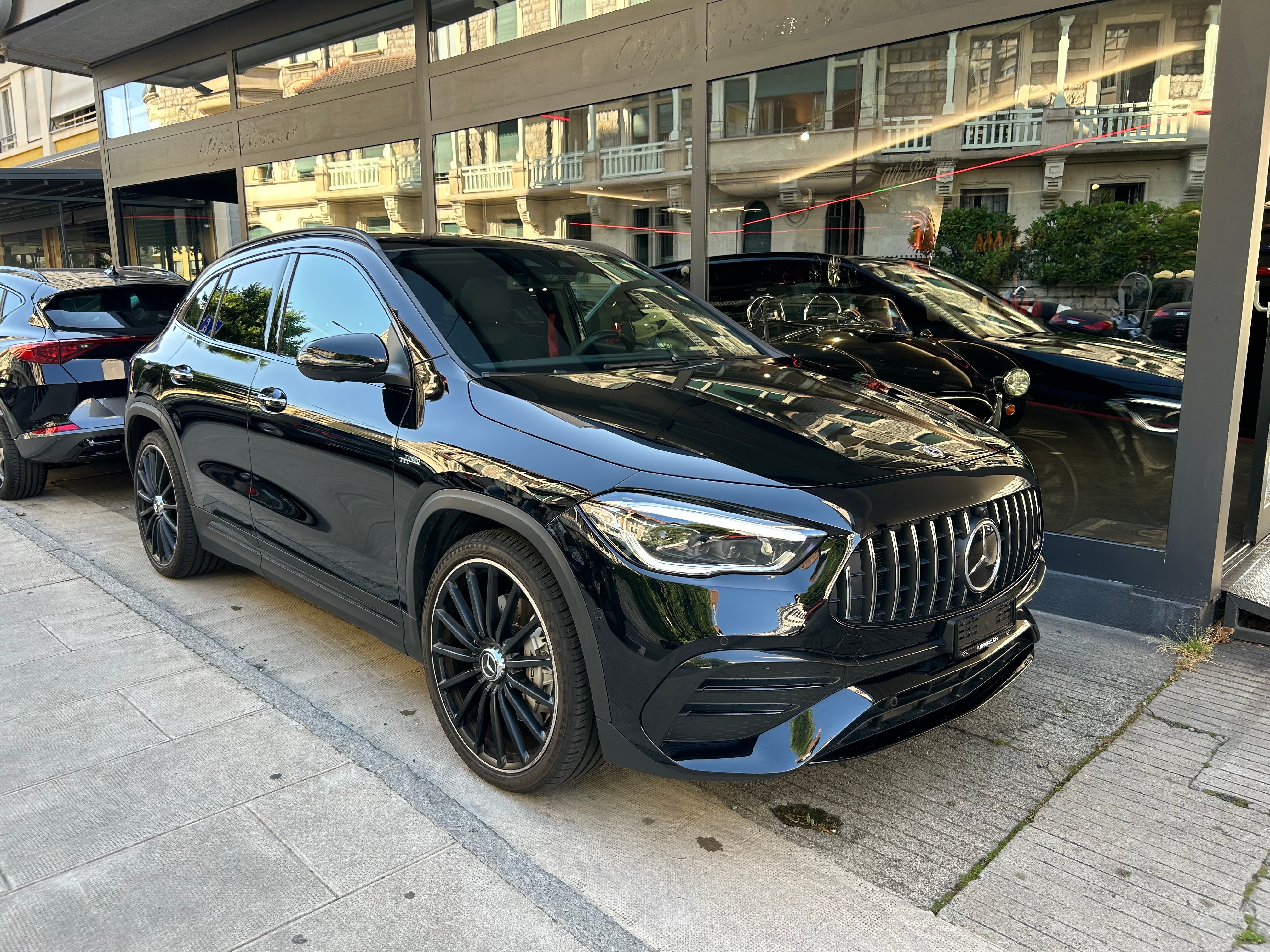 MERCEDES-BENZ GLA 35 AMG 4Matic