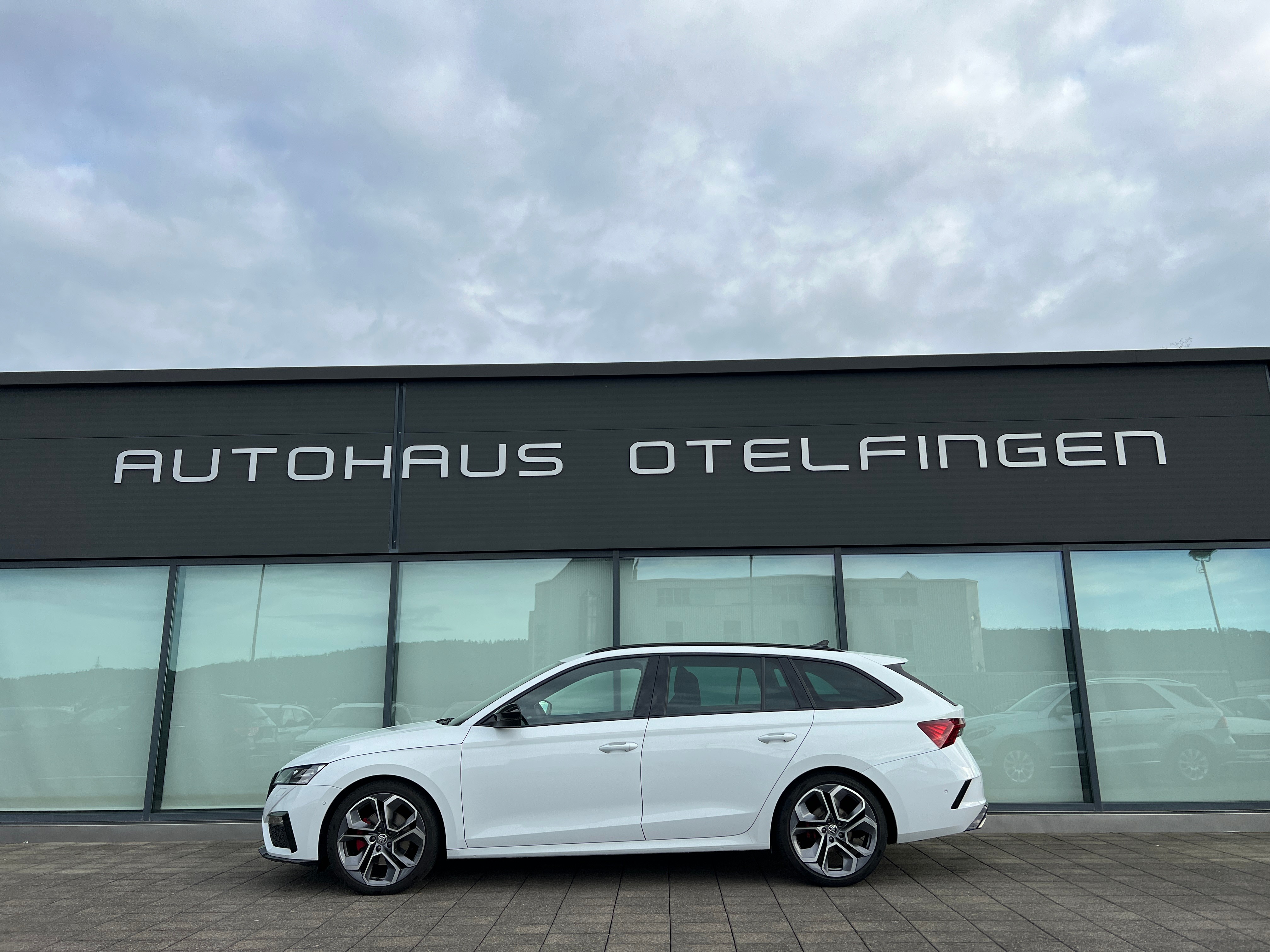 SKODA Octavia Combi 2.0 TDI DSG RS 4x4