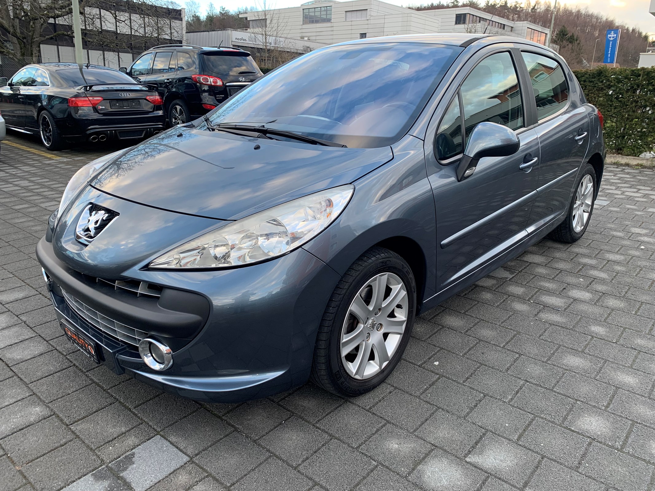 PEUGEOT 207 1.6 16V XT Premium