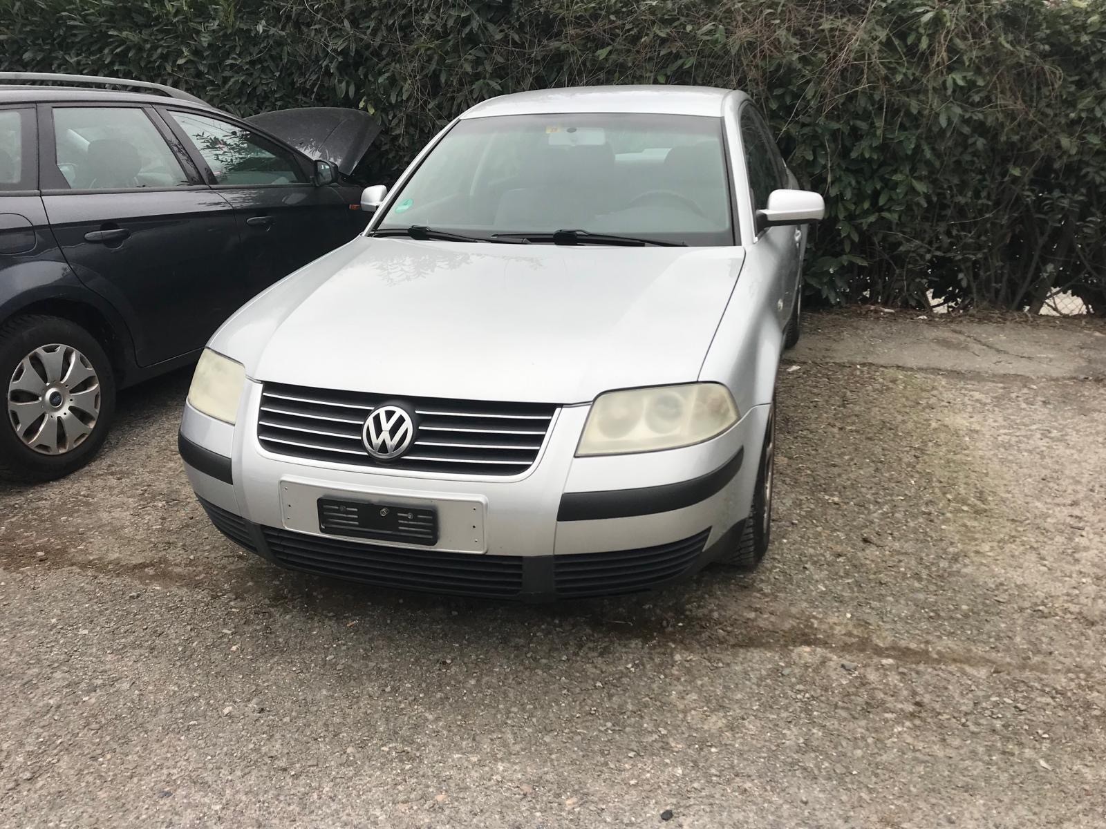 VW PASSAT