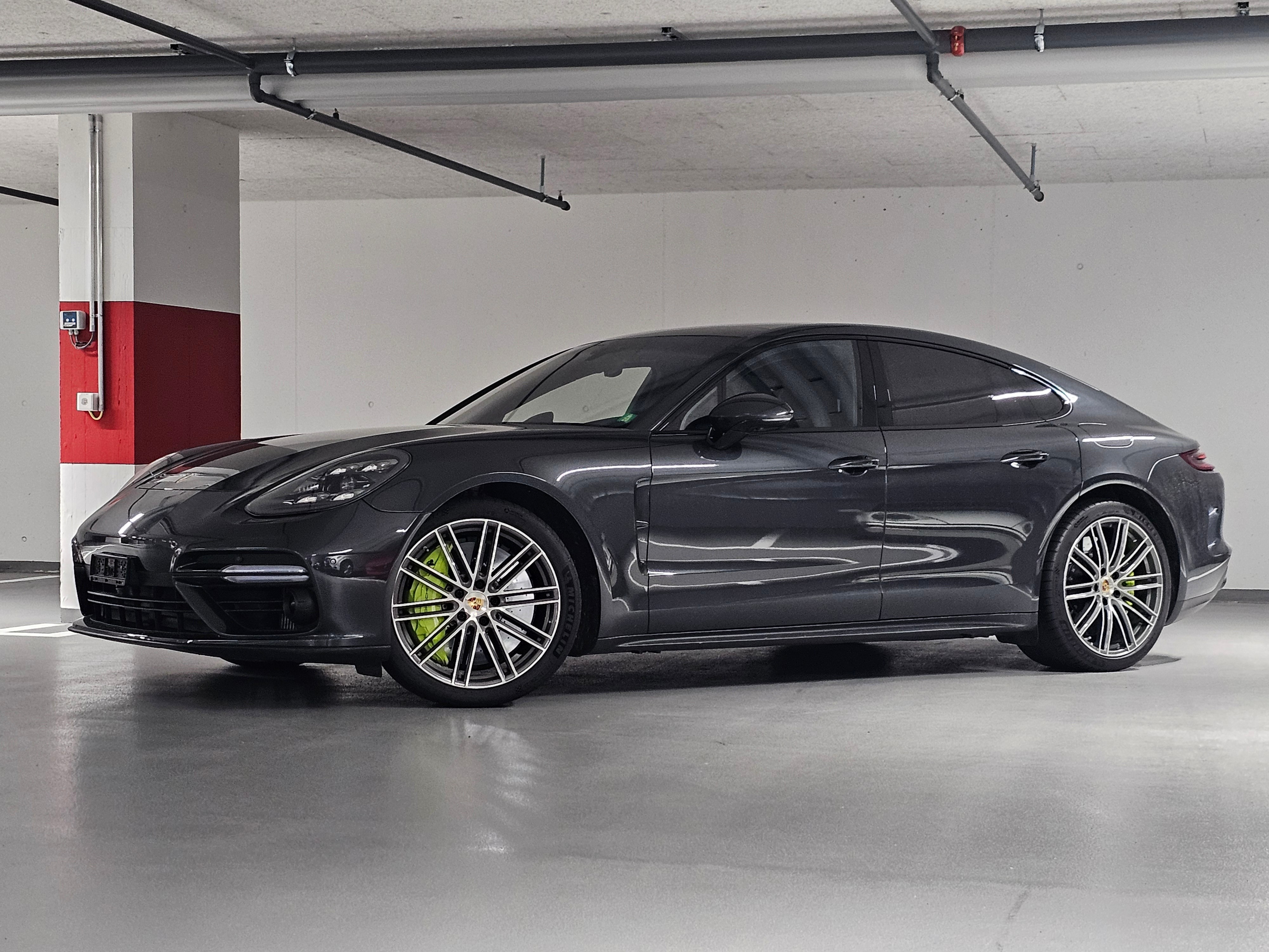 PORSCHE Panamera Turbo S E-Hybrid PDK