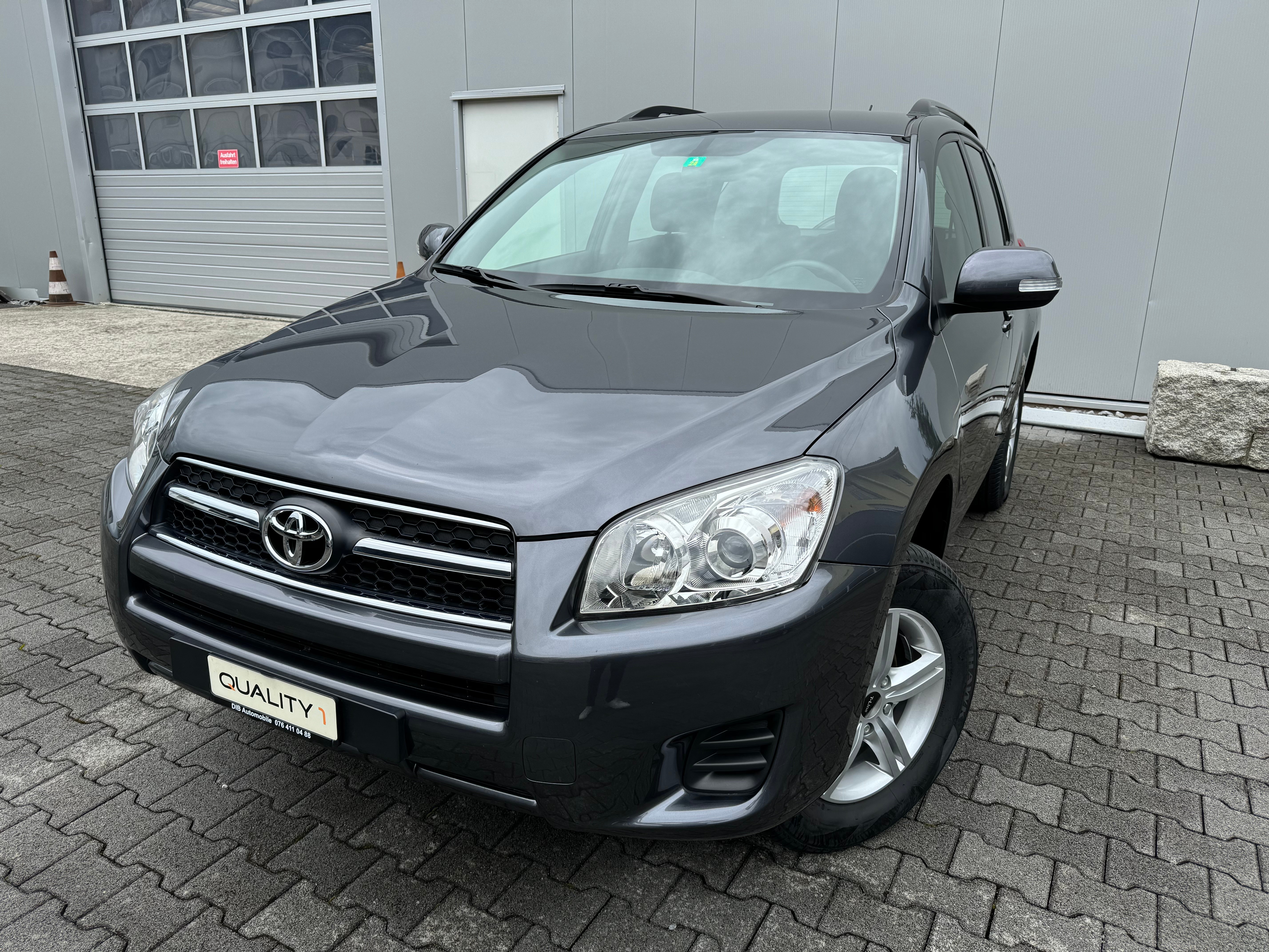 TOYOTA RAV-4 2.0 16V Linea Terra*TOP ZUSTAND*NUR 27'000 KM*