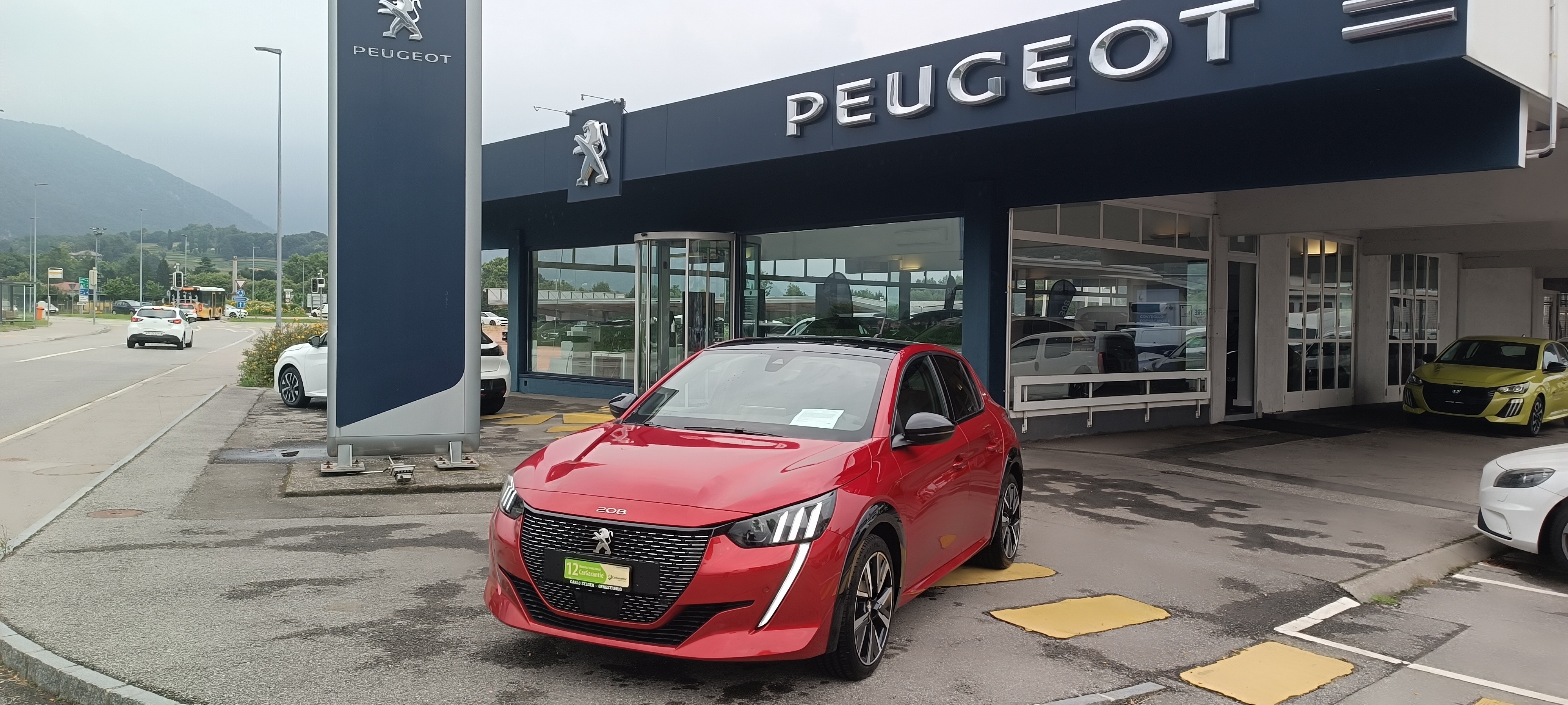 PEUGEOT 208 1.2 PureTech GT Line EAT8