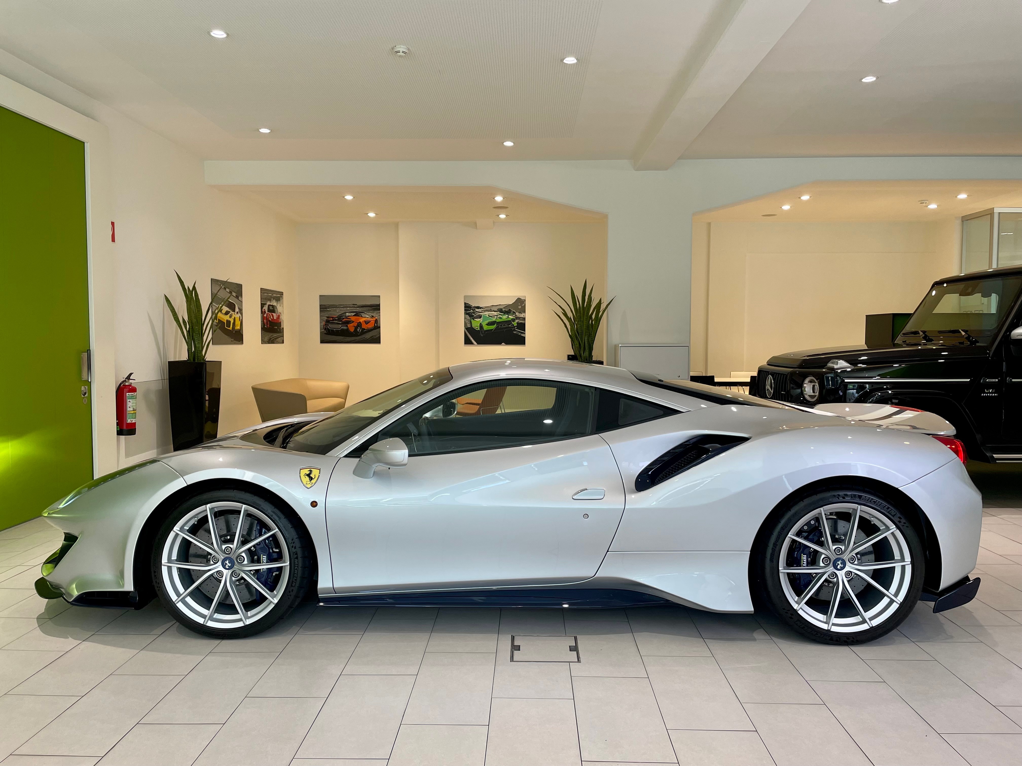 FERRARI 488 Pista 3.9 V8