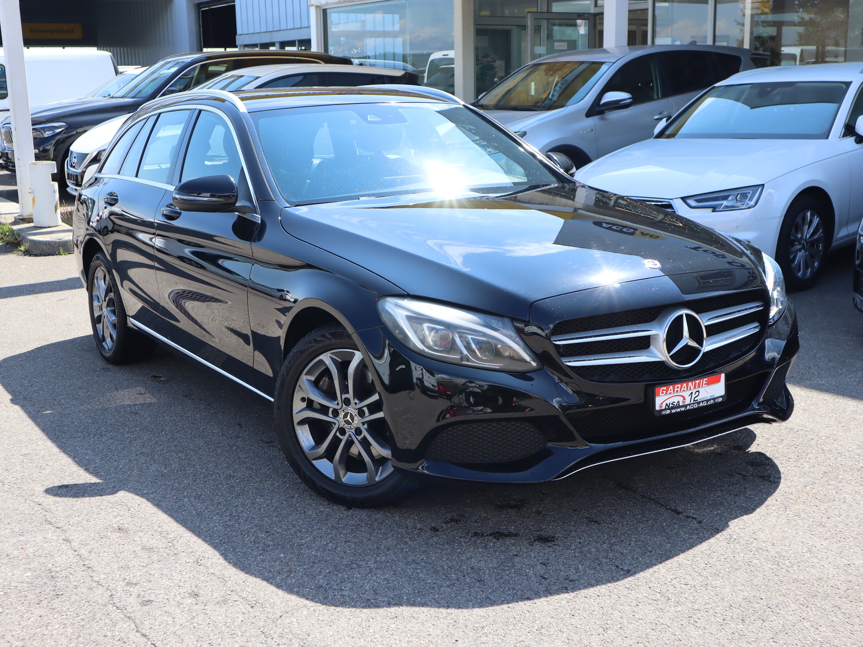 MERCEDES-BENZ C 250 d Swiss Star Avantgarde 4Matic 9G-Tronic ** AMG Line Int. ** Sportsitze im Leder ** AHK ** Navi mit RF-Kamer