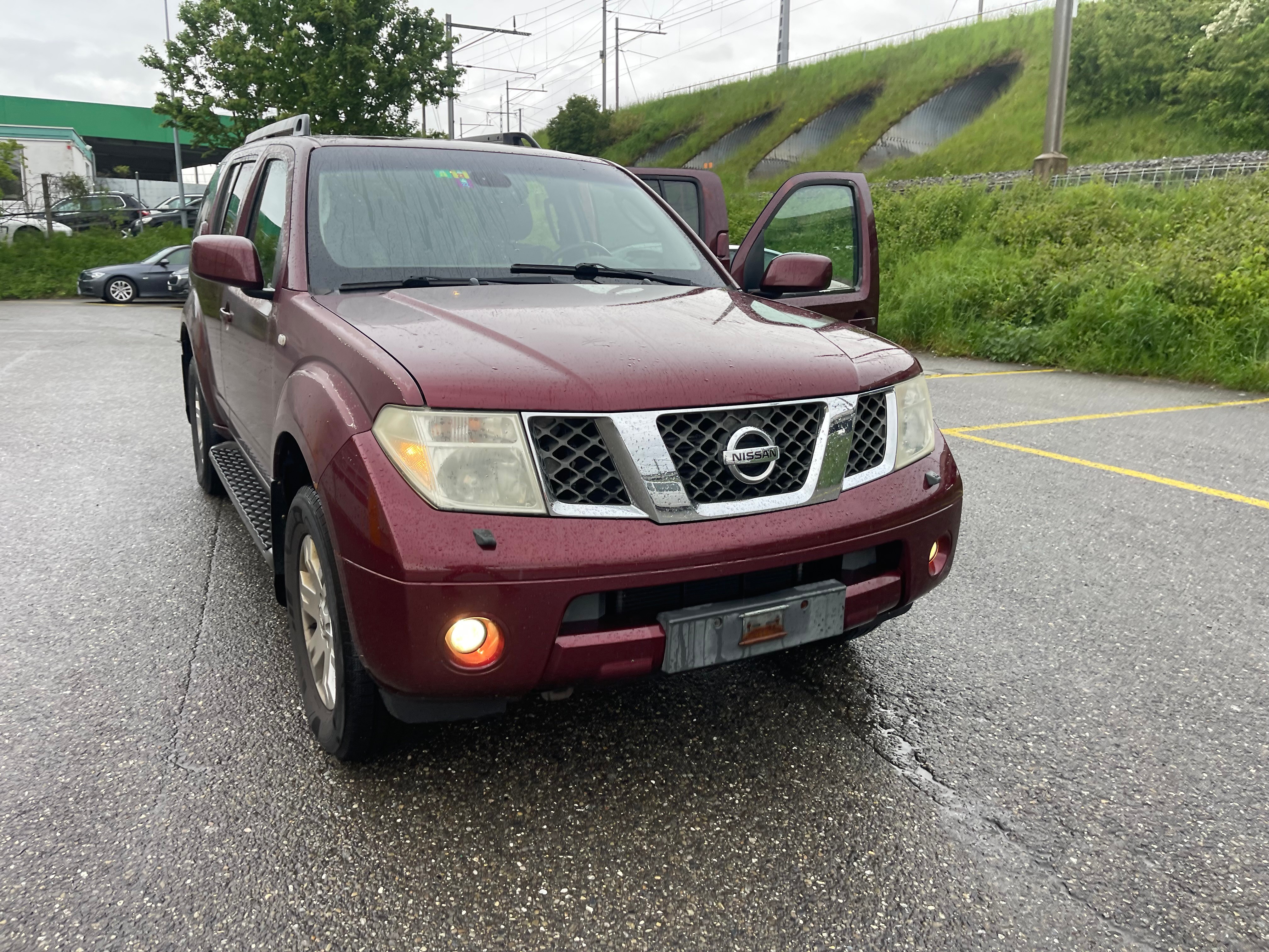 NISSAN Nissan pathfinfer 2.5 Dci automatique 7 places