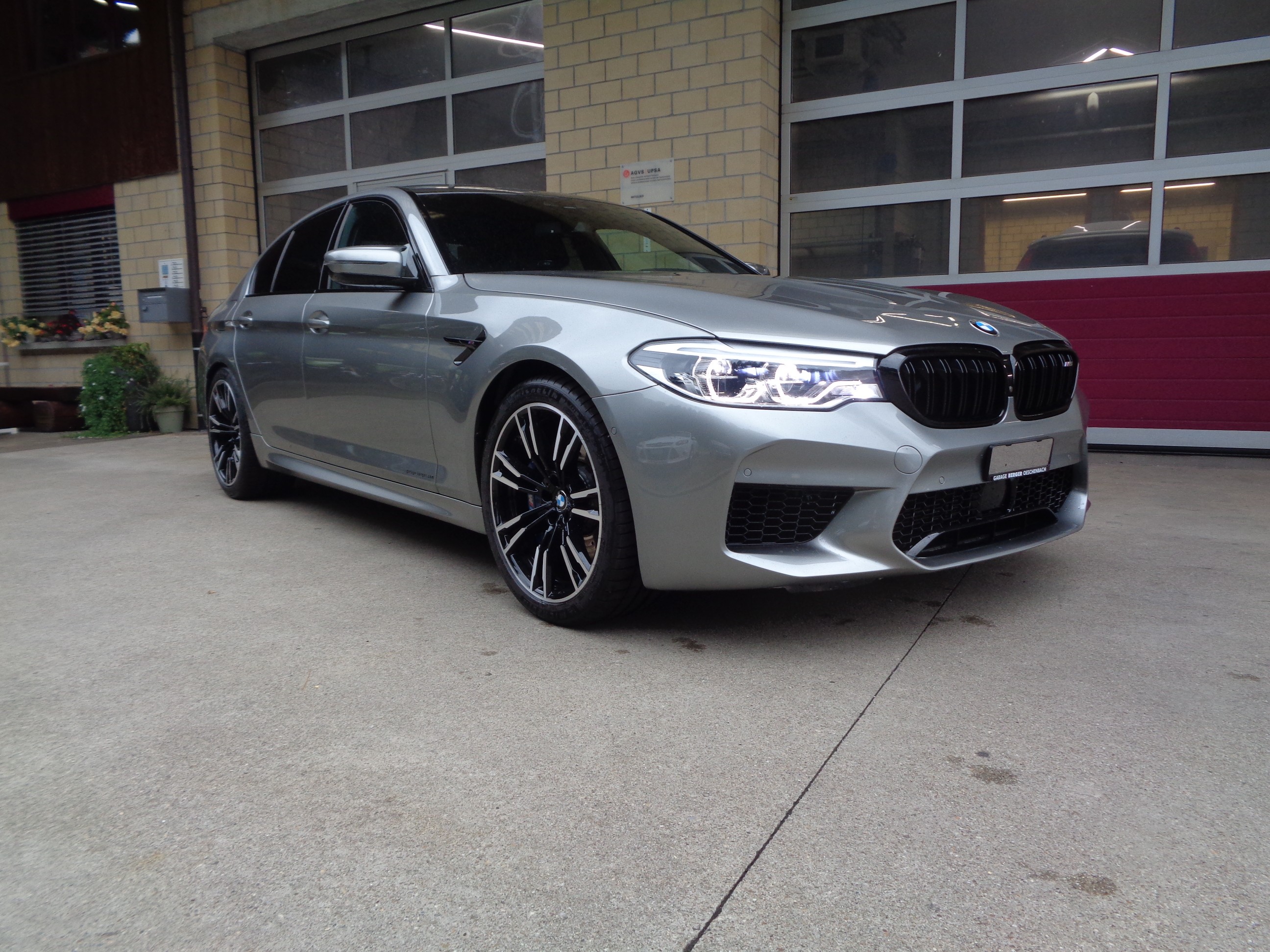 BMW M5 xDrive Drivelogic