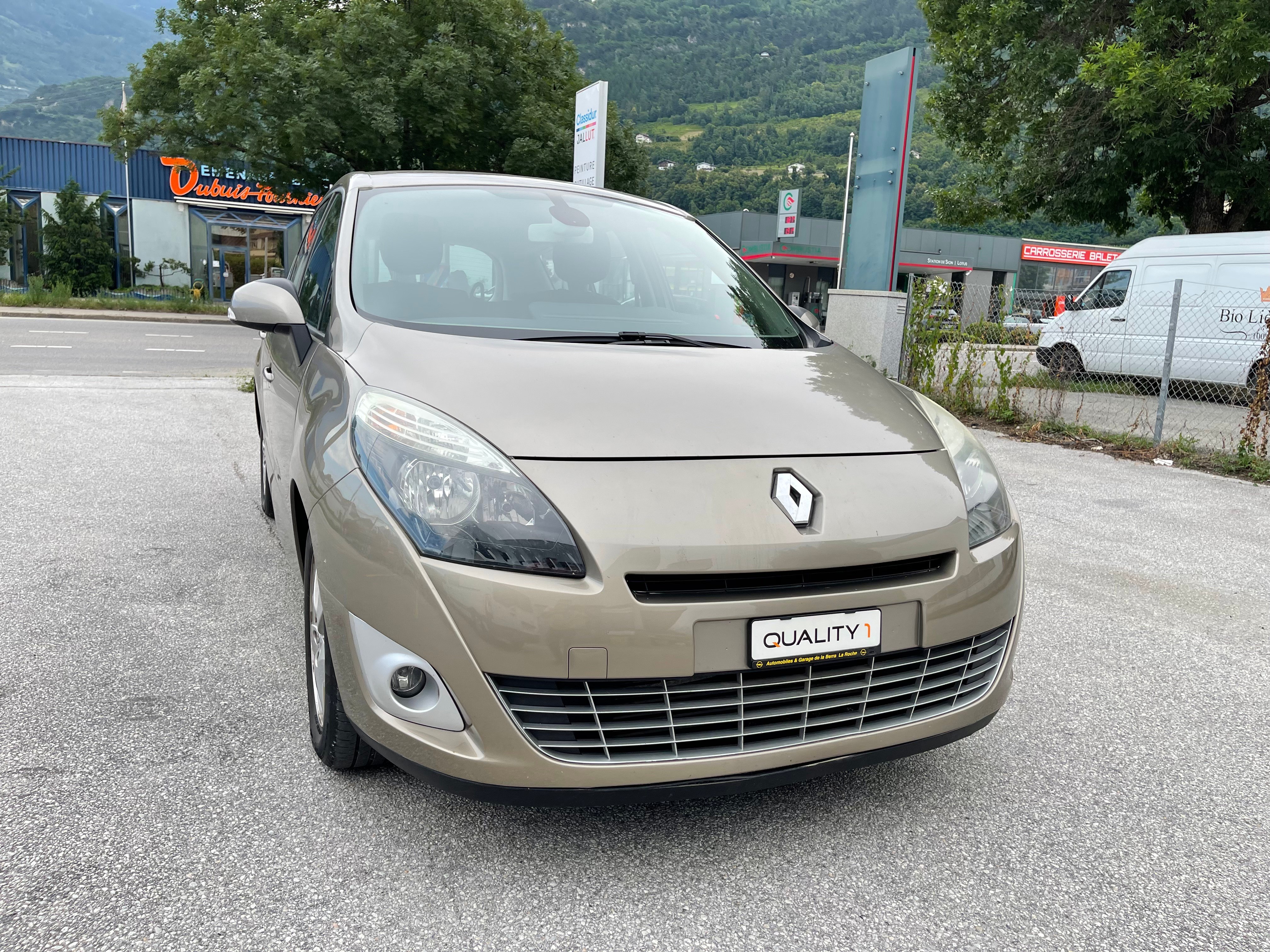 RENAULT Grand Scénic 1.4 16V Turbo Dynamique