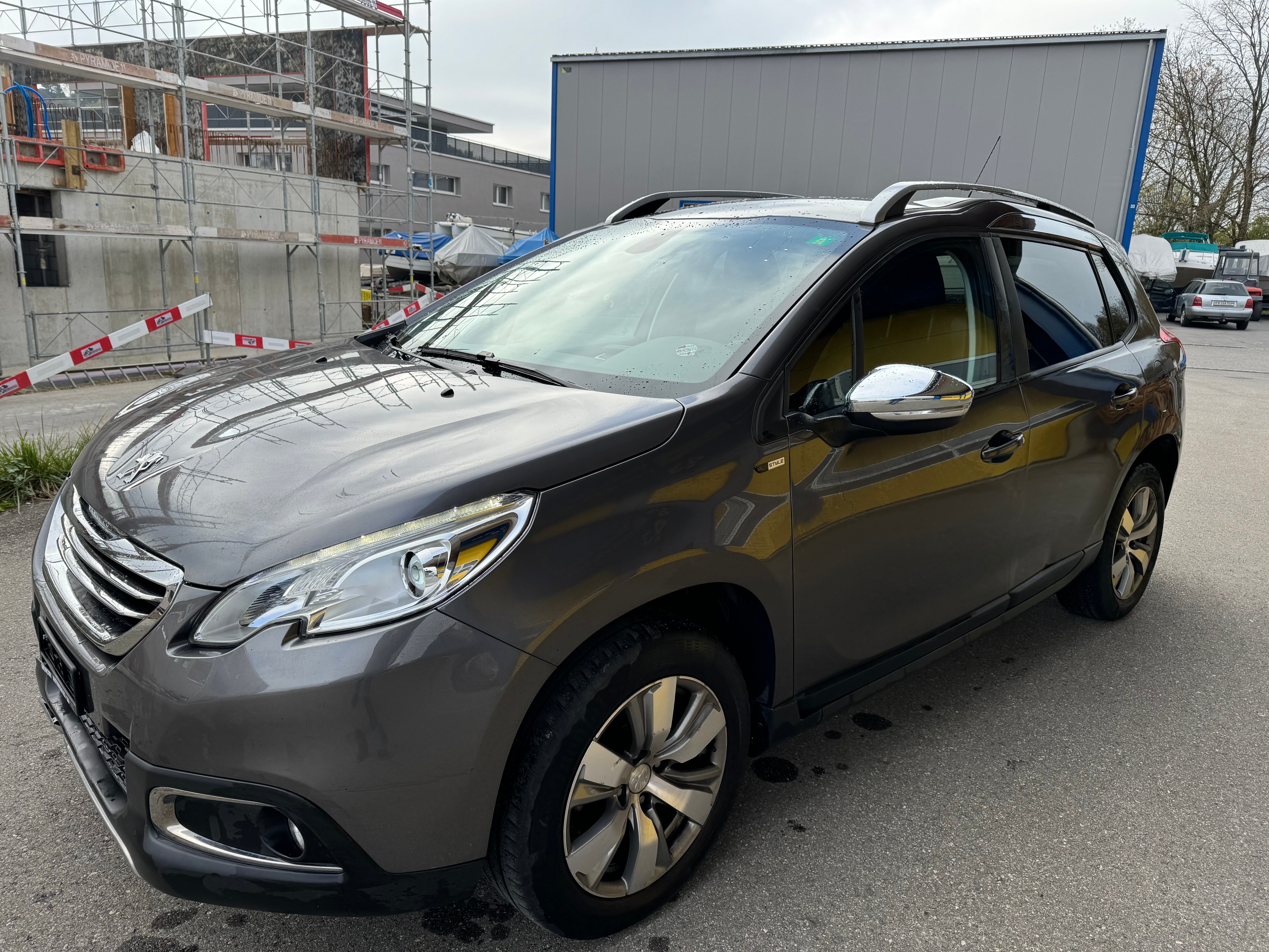 PEUGEOT 2008 1.2 VTI Style