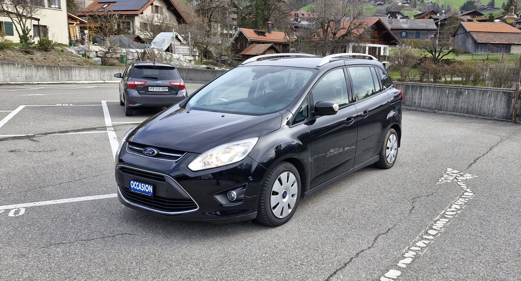 FORD Grand C-Max 1.0 SCTi KNIE-Edition