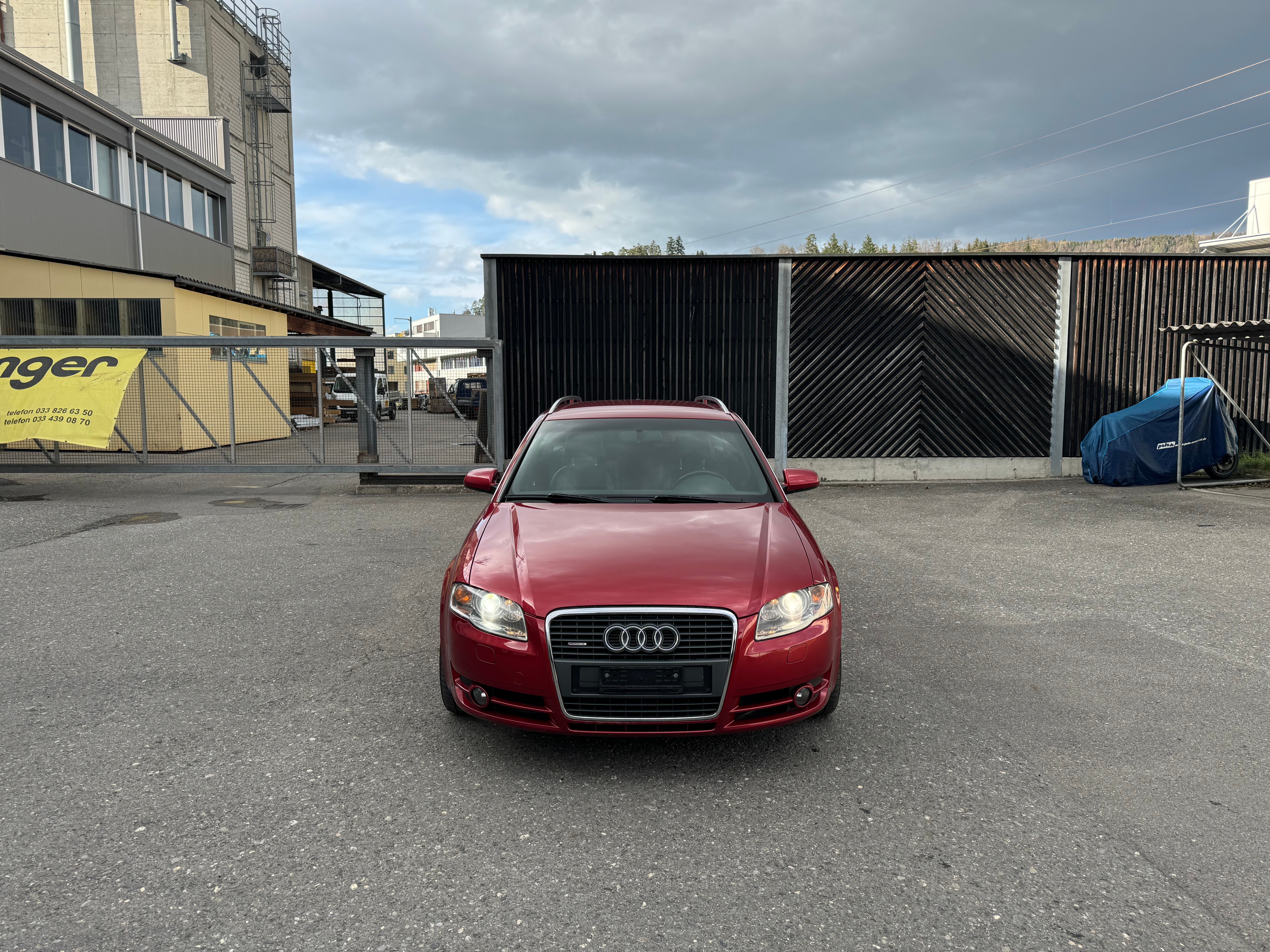 AUDI A4 Avant 2.0 Turbo FSI quattro