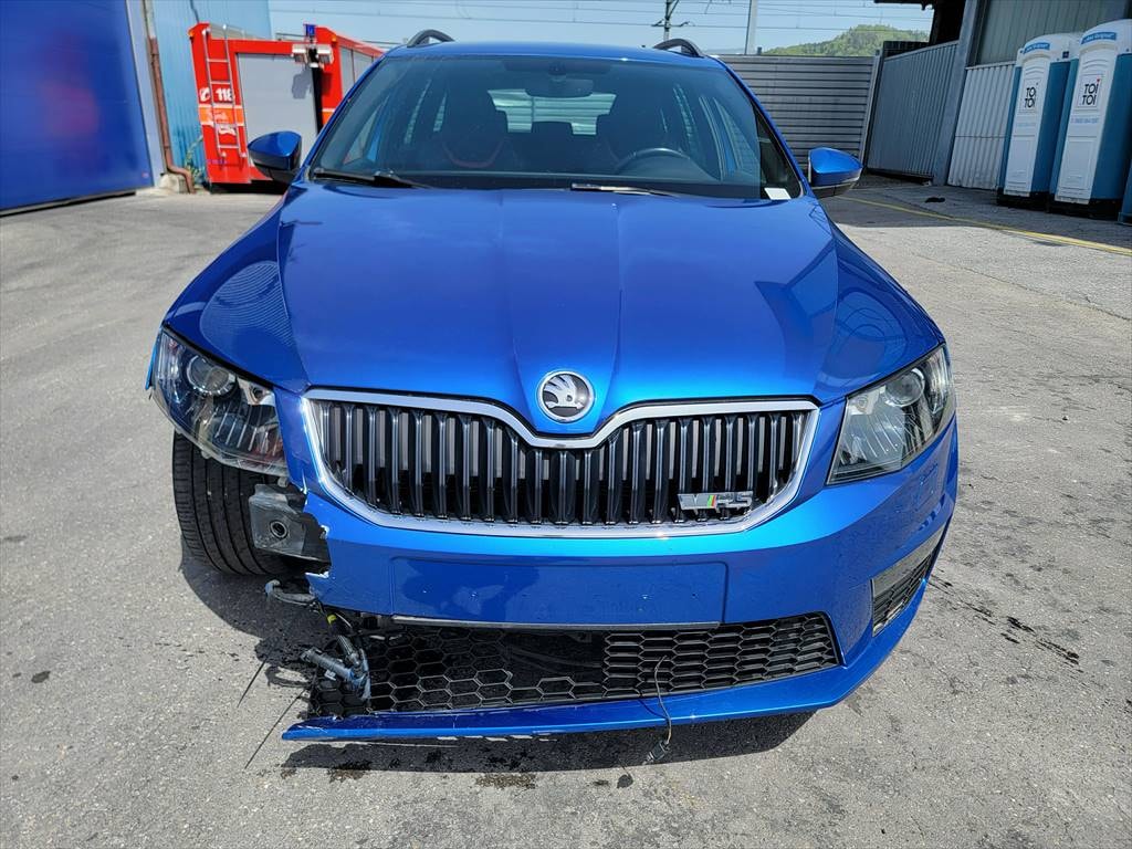 SKODA Octavia Combi 2.0 TDI RS 4x4 DSG