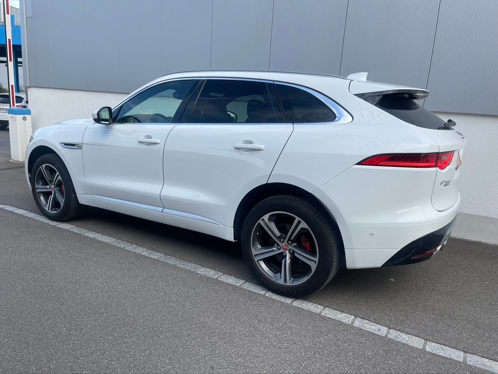 JAGUAR F-Pace 3.0 TD R-Sport AWD Aut*VOLLAUSSTATTUNG*