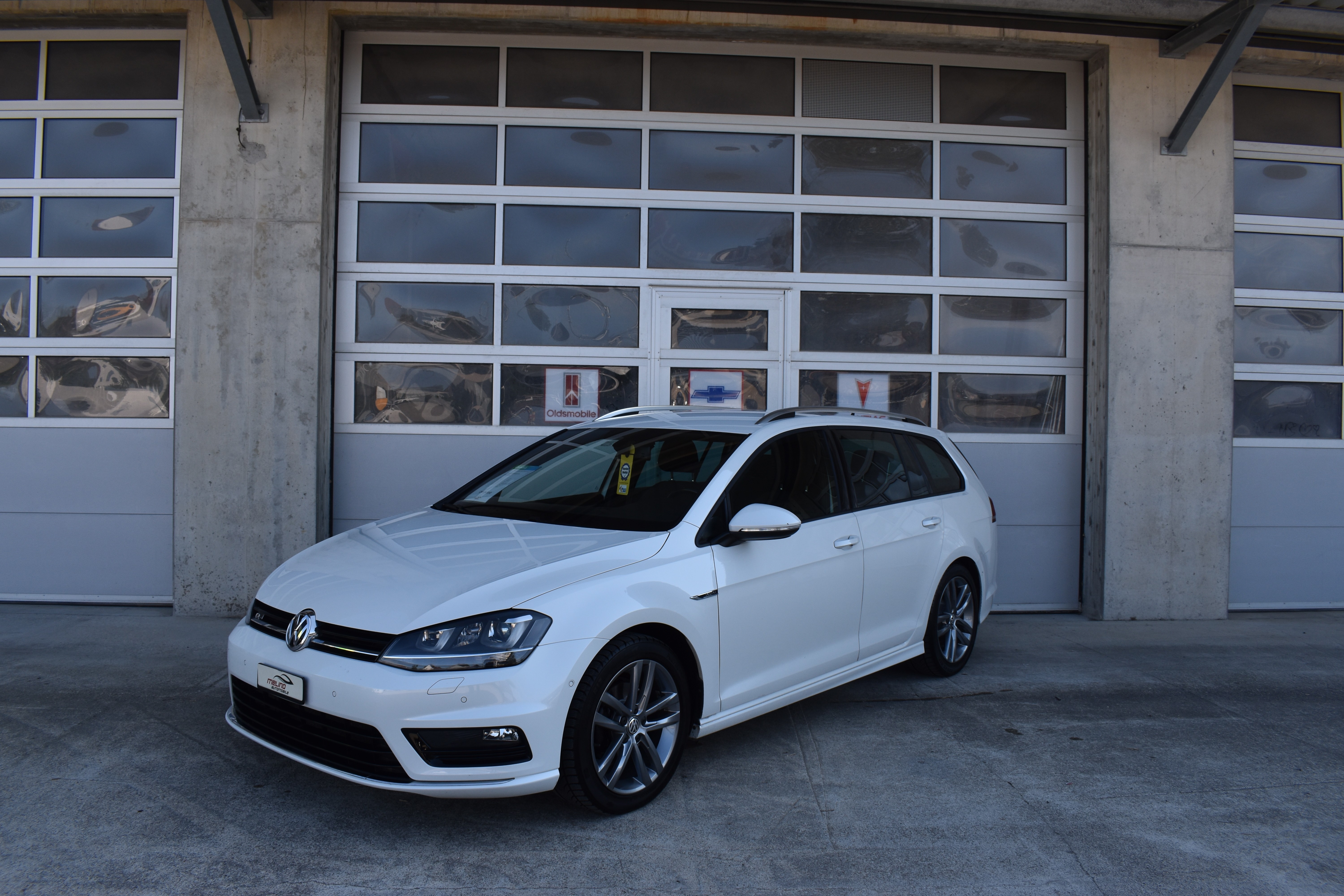 VW Golf Variant 2.0 TDI Lounge R-Line DSG