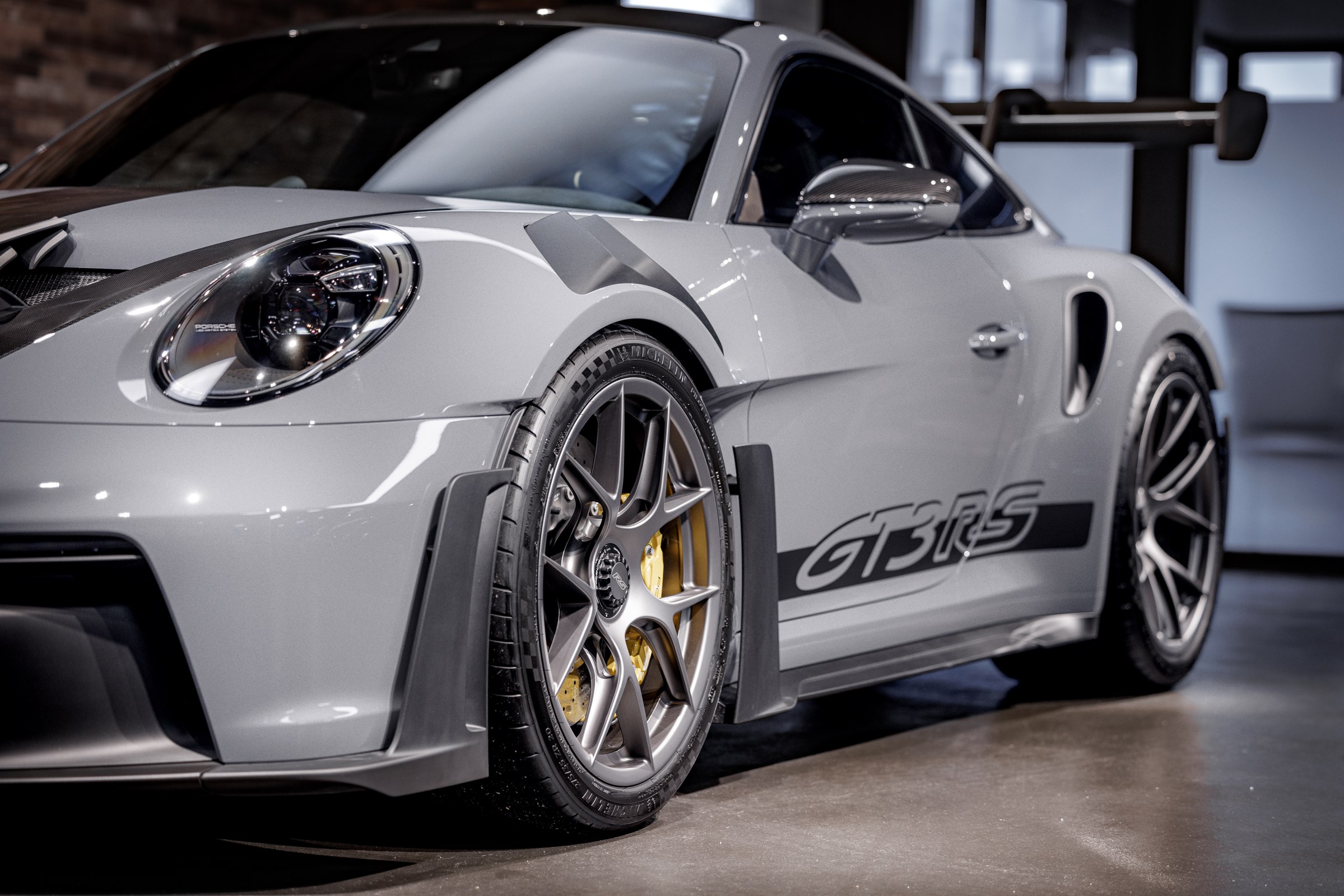 PORSCHE 911 GT3 RS