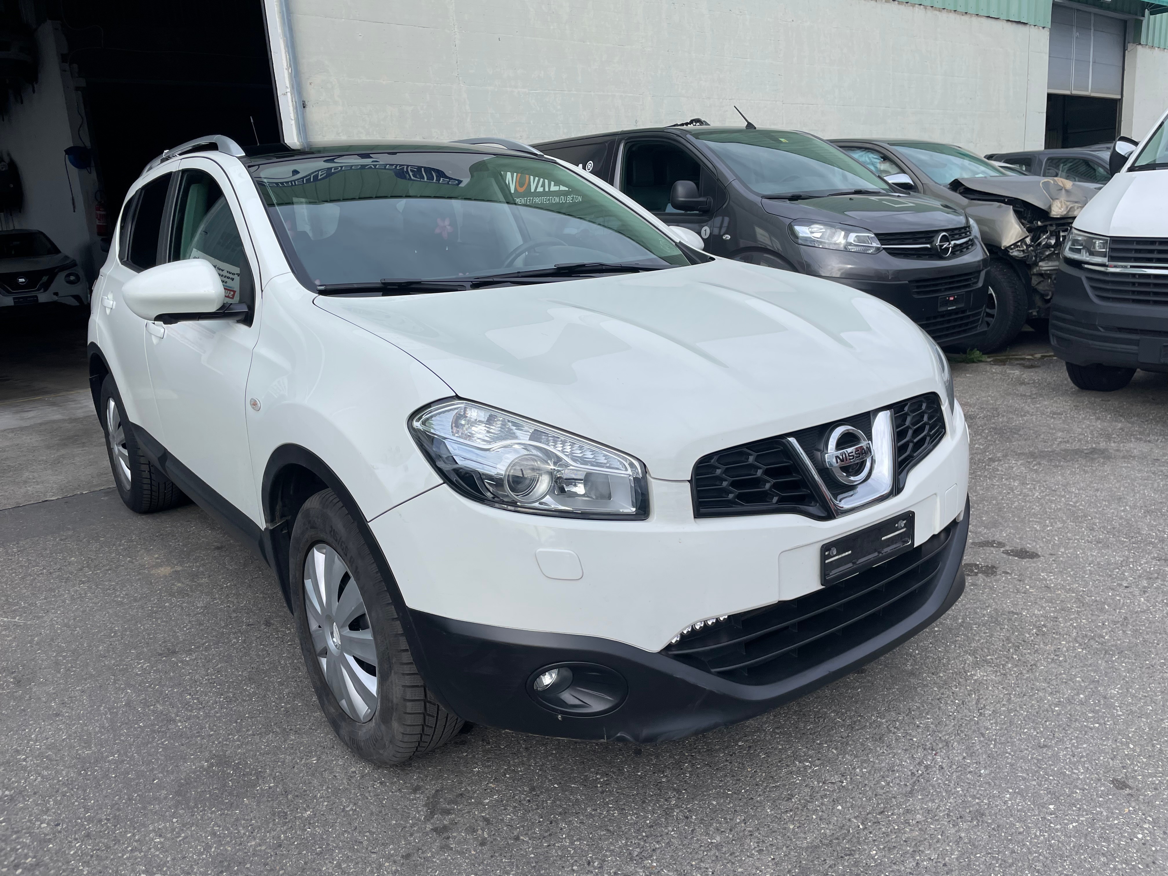 NISSAN Qashqai 2.0 dCi 4WD tekna Automatic