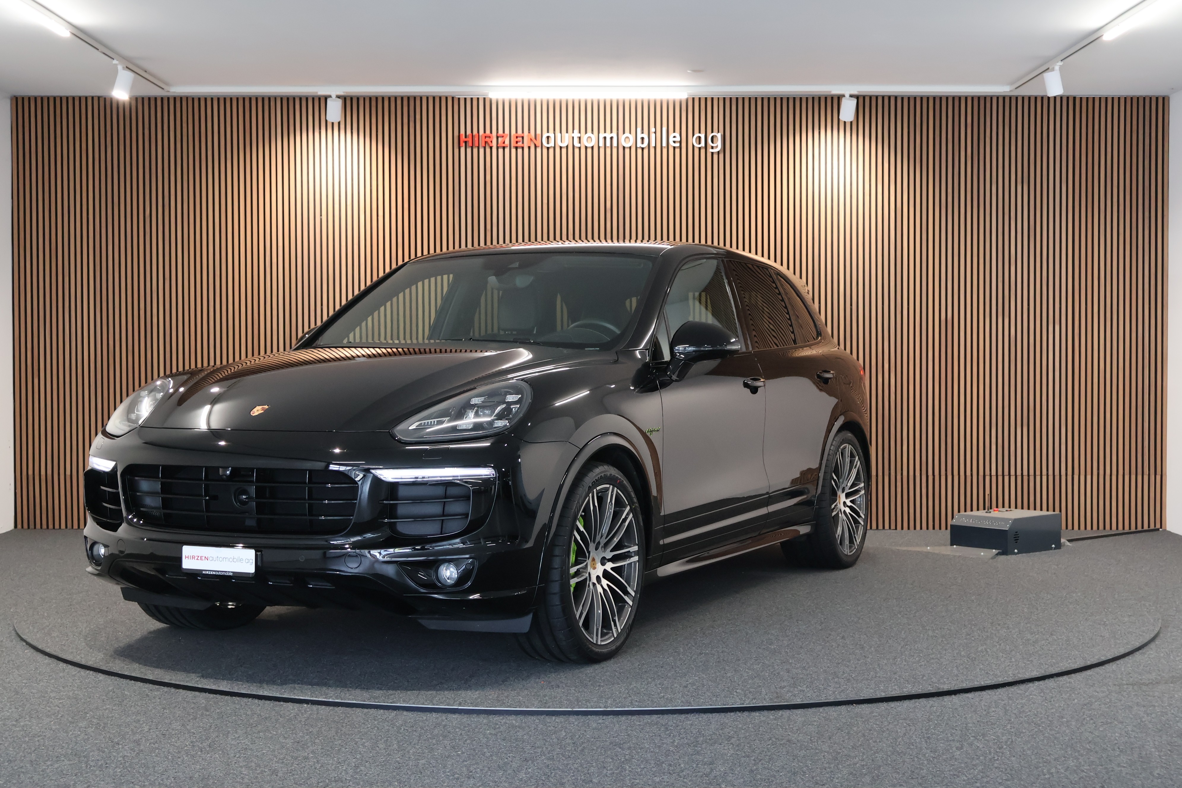 PORSCHE Cayenne S E-Hybrid Platinum Edition