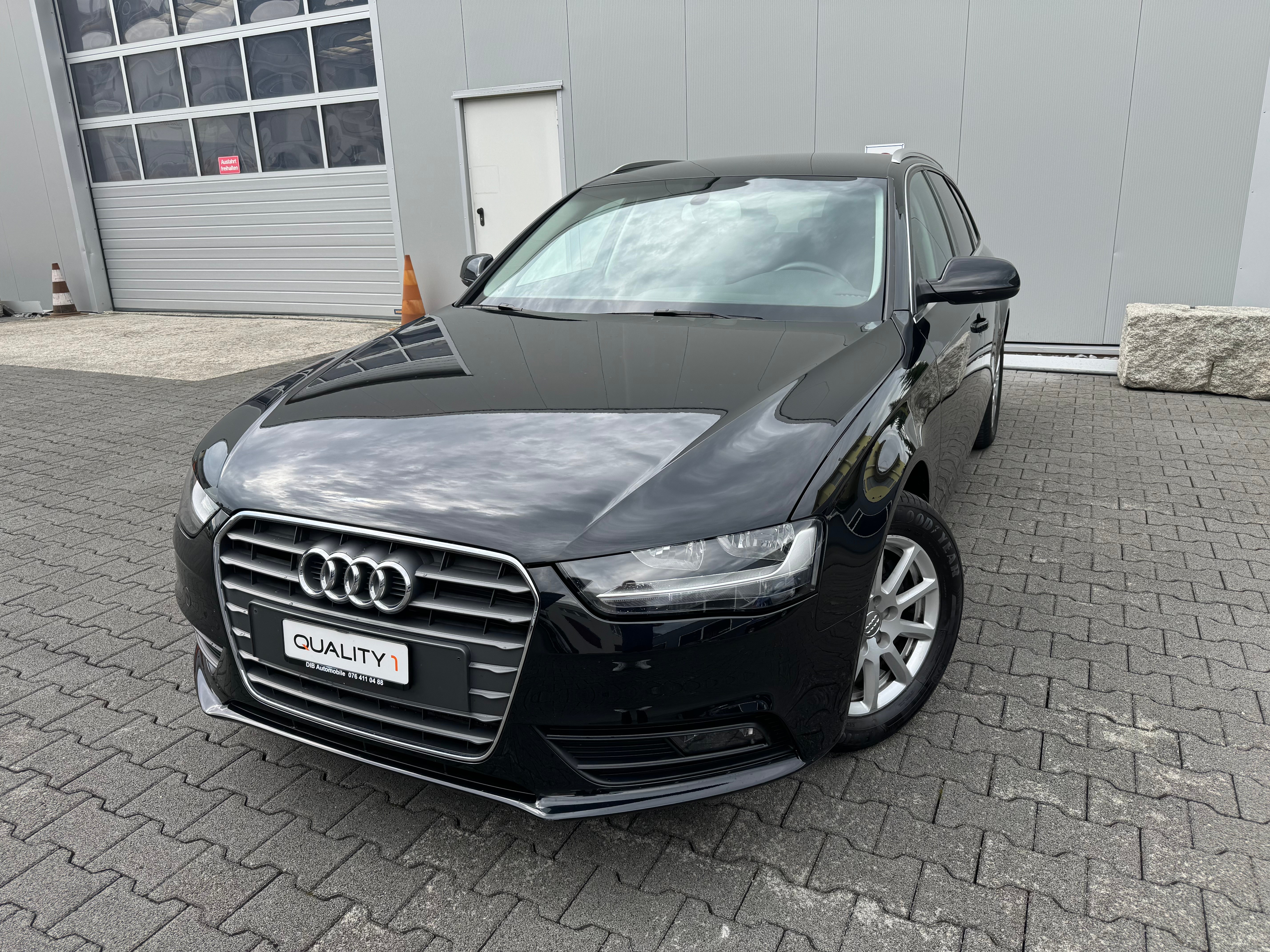 AUDI A4 Avant 2.0 TDI *TOP ZUSTAND*NUR 77'000 KM*