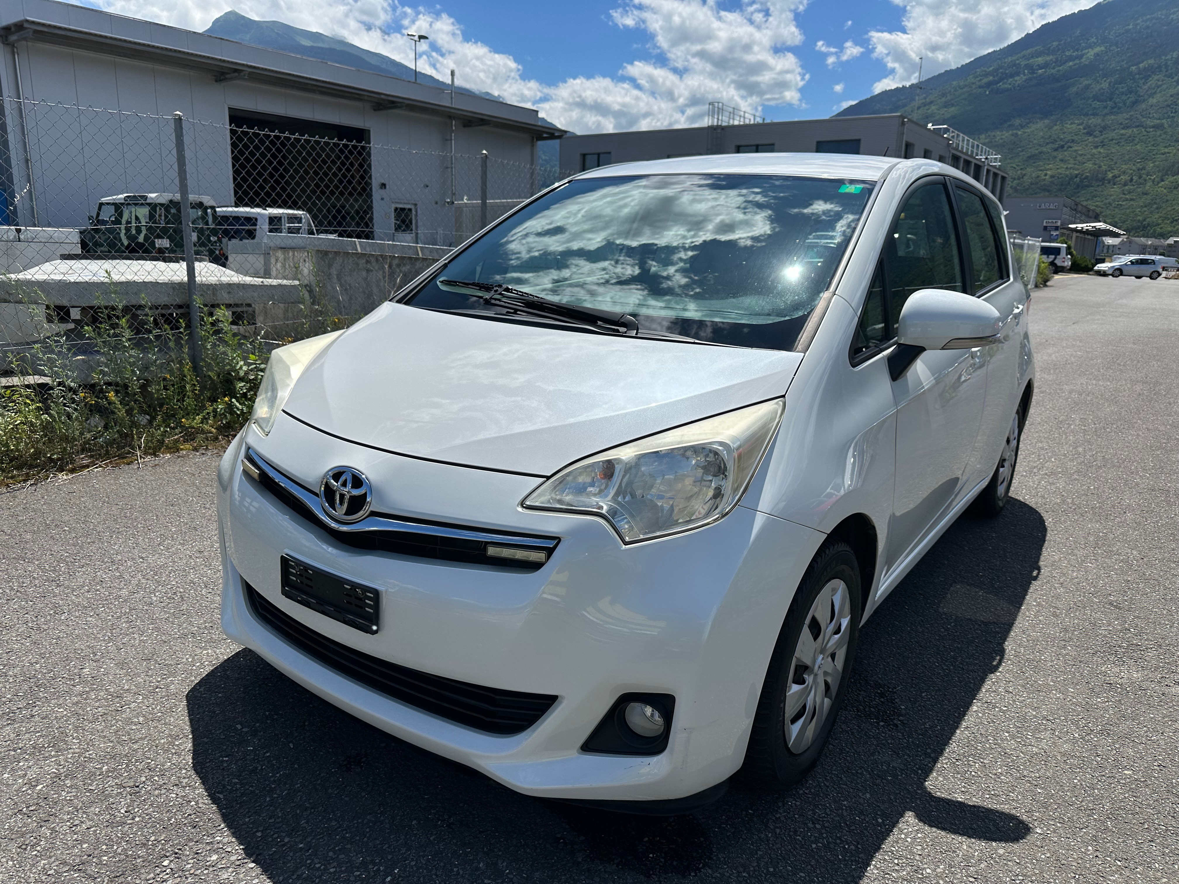 TOYOTA Verso-S 1.33 Linea Luna Multidrive S