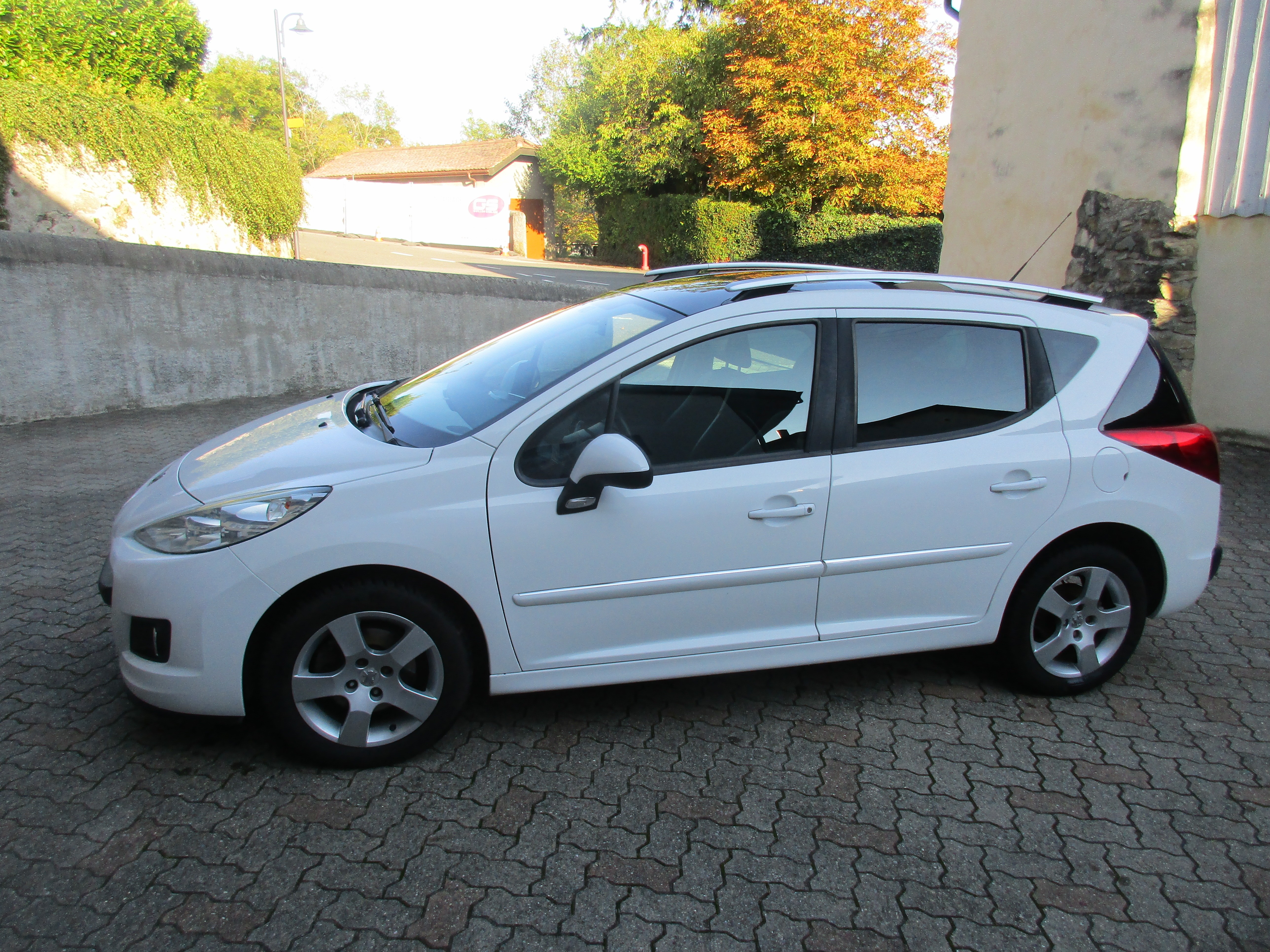 PEUGEOT Peugeot 207SW 1.6i 16V