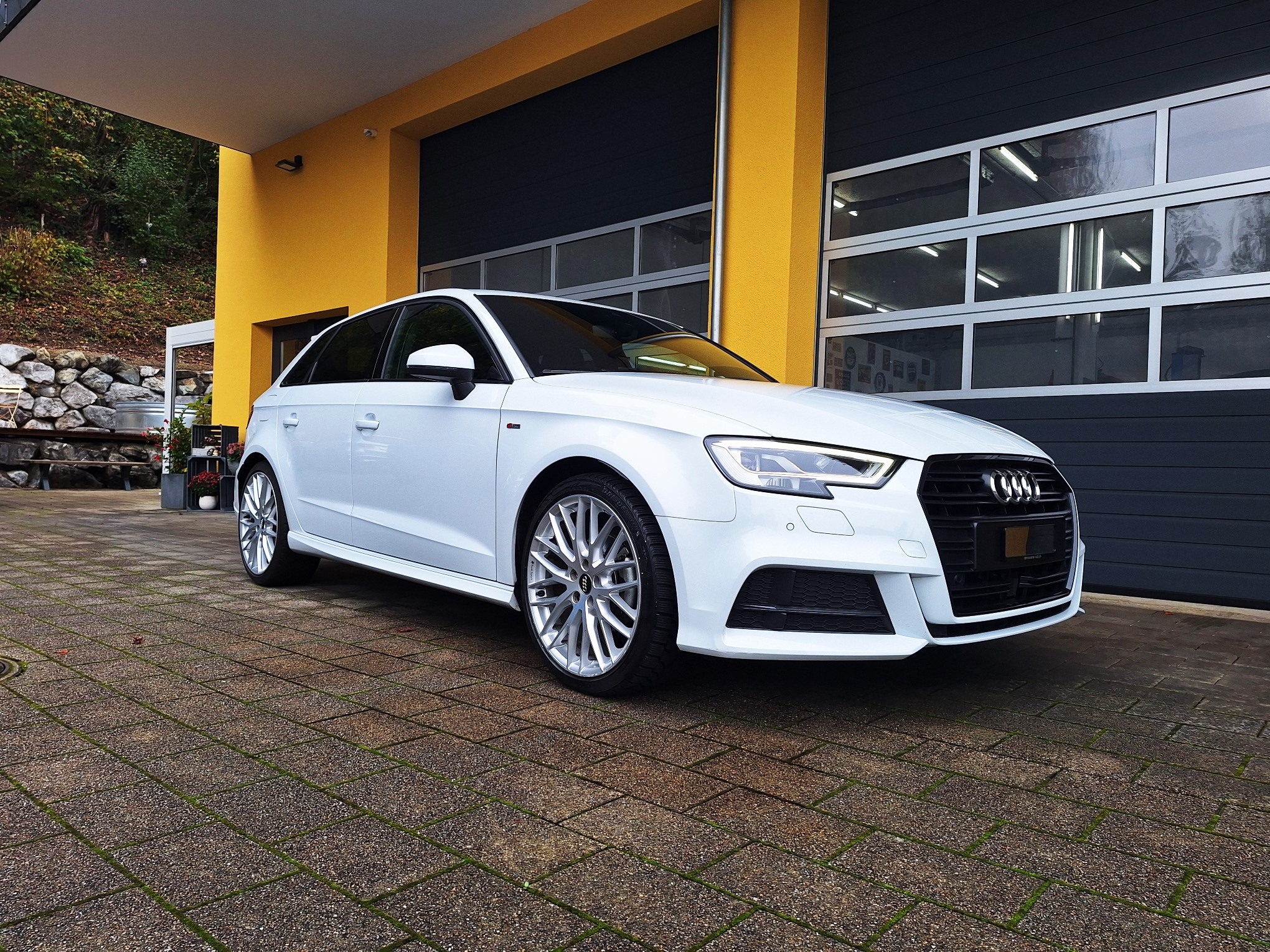 AUDI A3 Sportback 1.5 TFSI Sport S-Line CH-Auslieferung