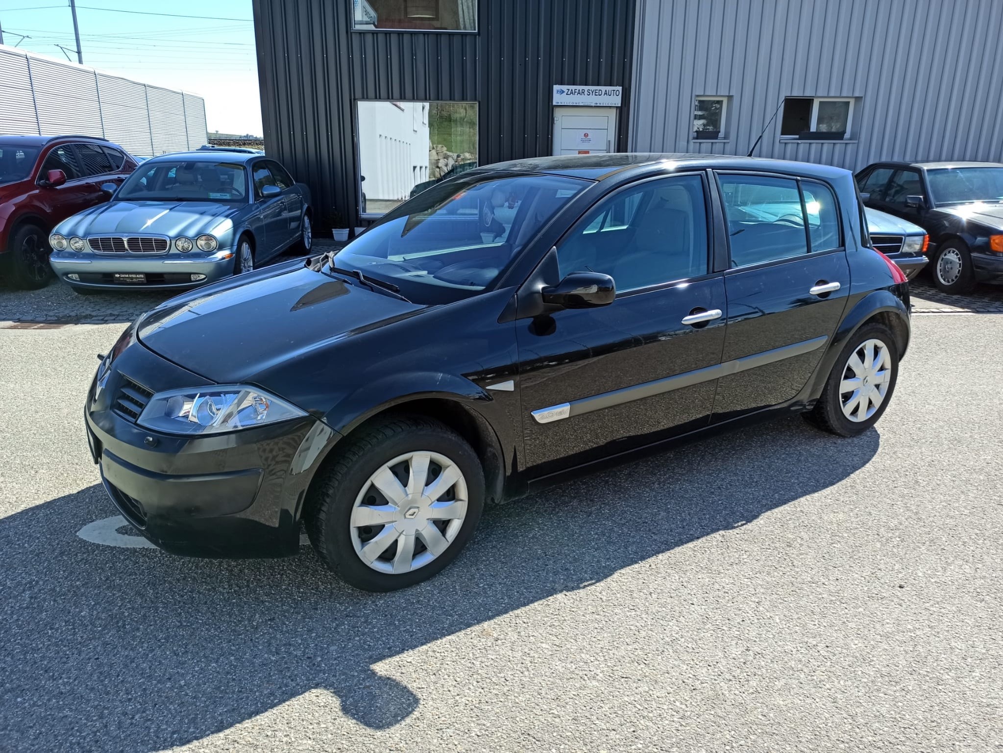 RENAULT Mégane 2.0 16V Authentique Confort