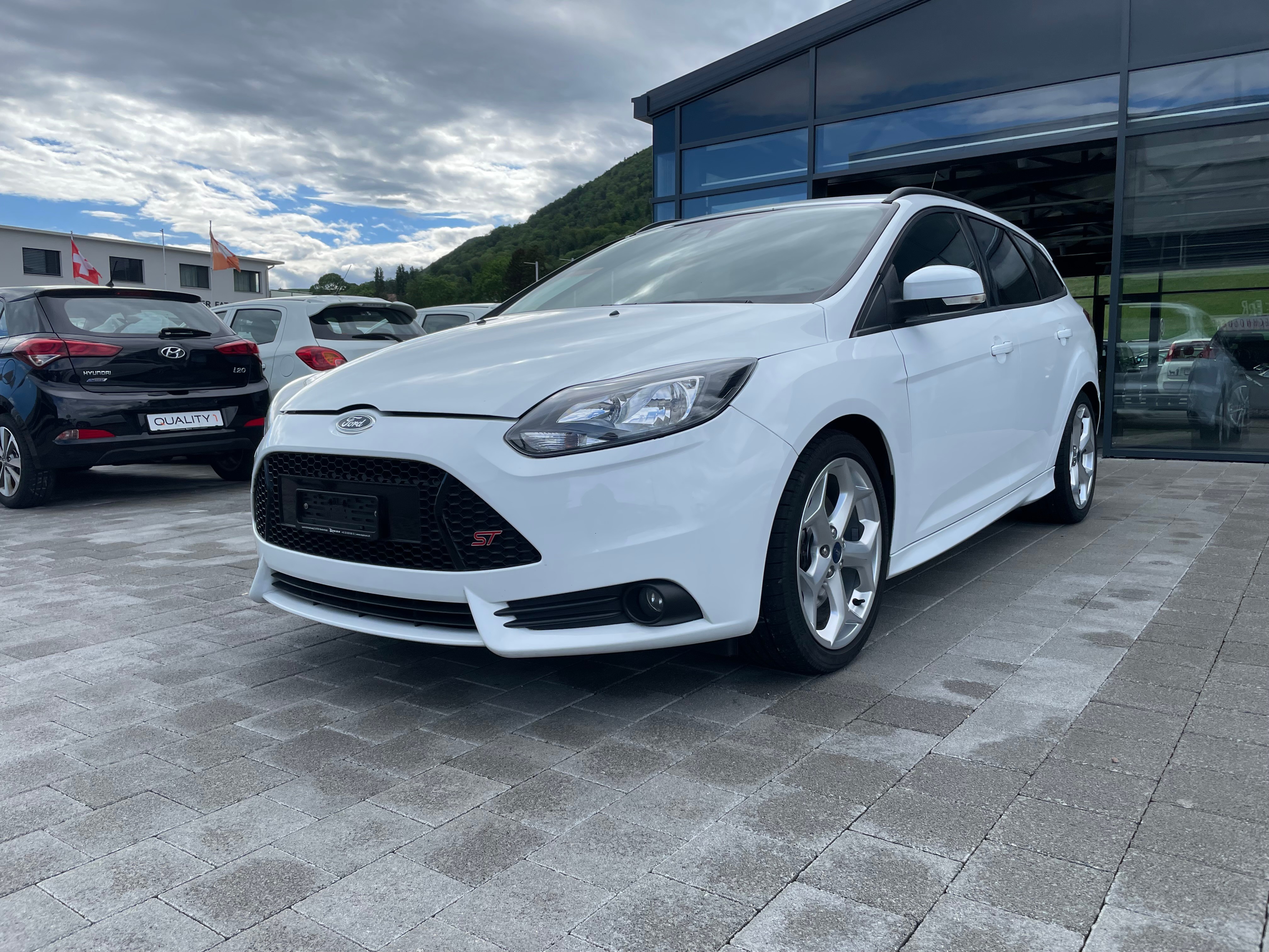 FORD Focus 2.0 SCTi ST-2