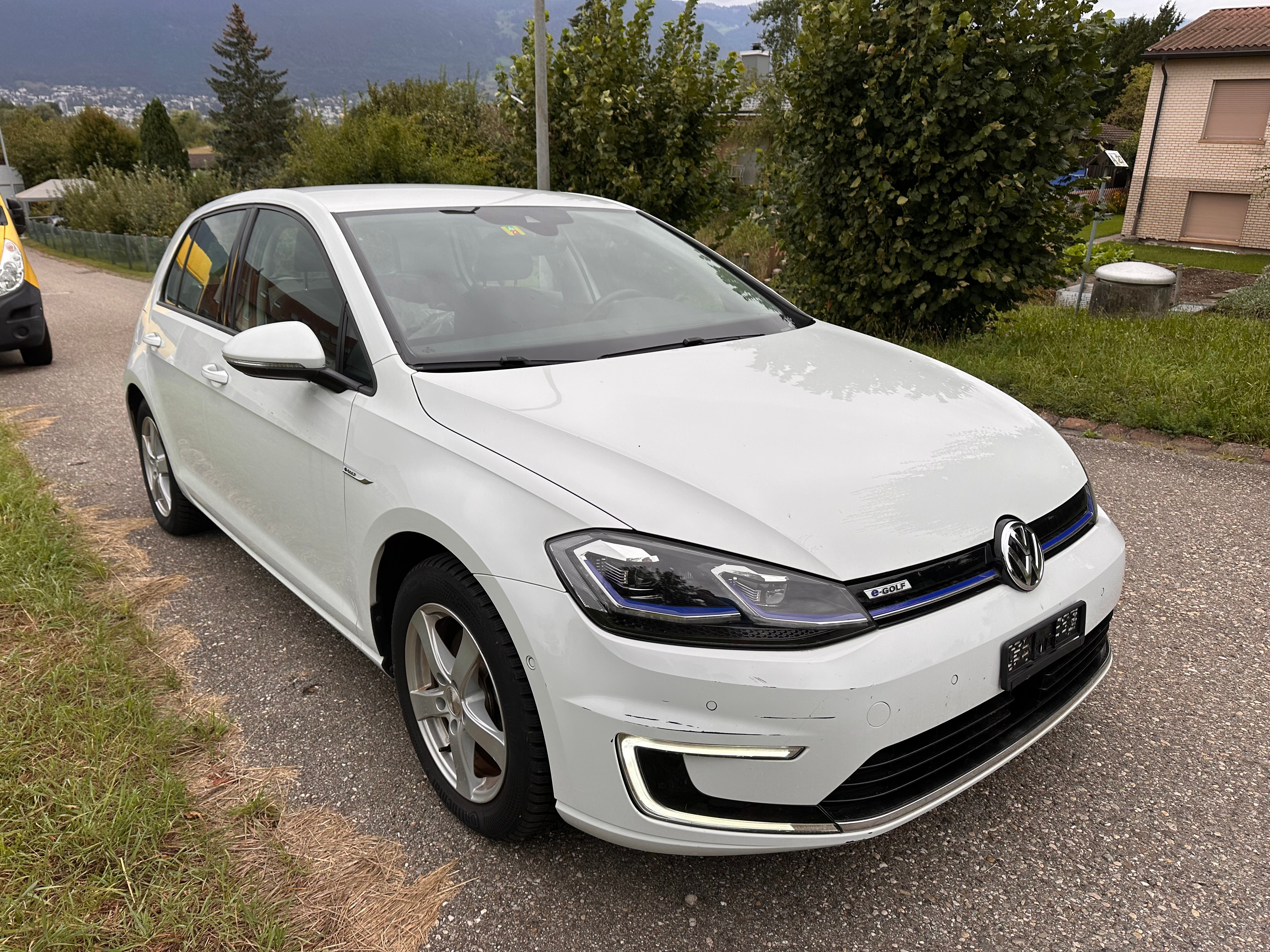 VW e-Golf