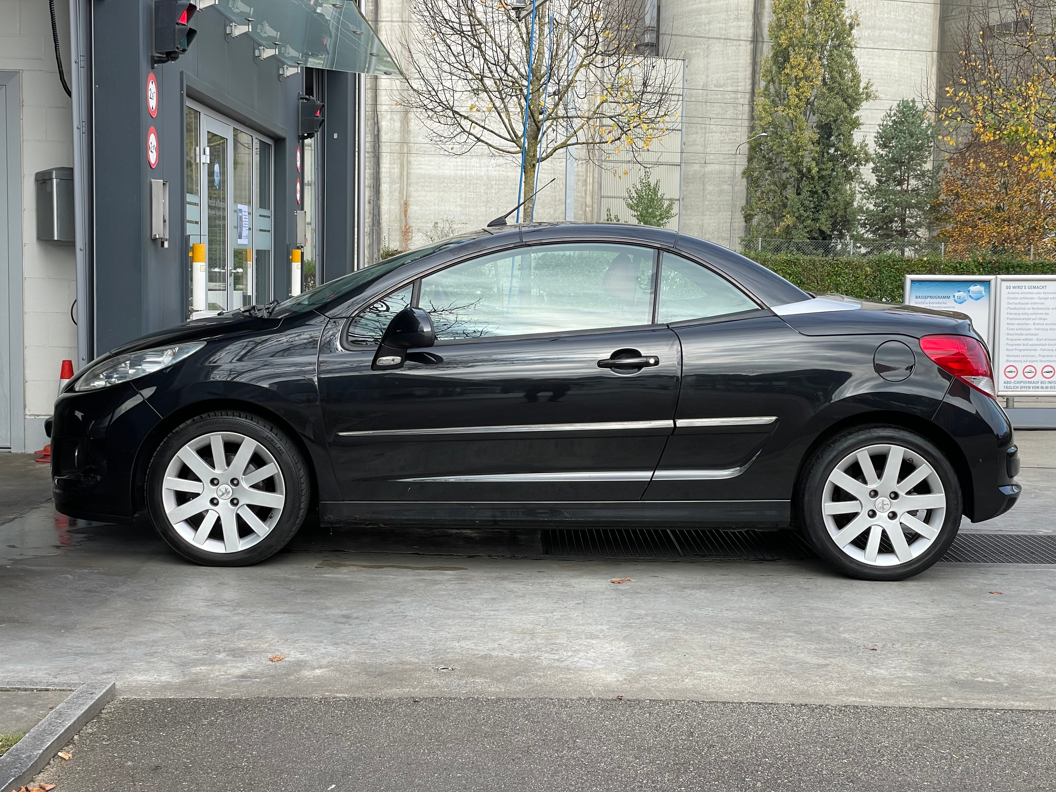 PEUGEOT 207 CC 1.6 16V Turbo Sport