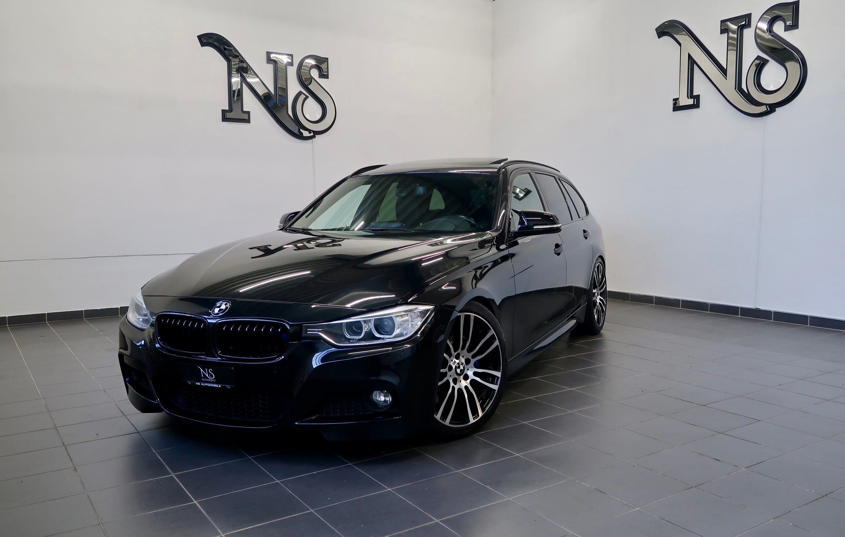 BMW 335i xDrive Touring Steptronic *M PAKET * M-PERFORMANCE *