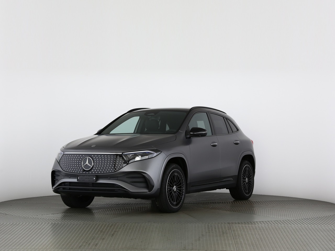 MERCEDES-BENZ EQA 350 AMG Line 4Matic