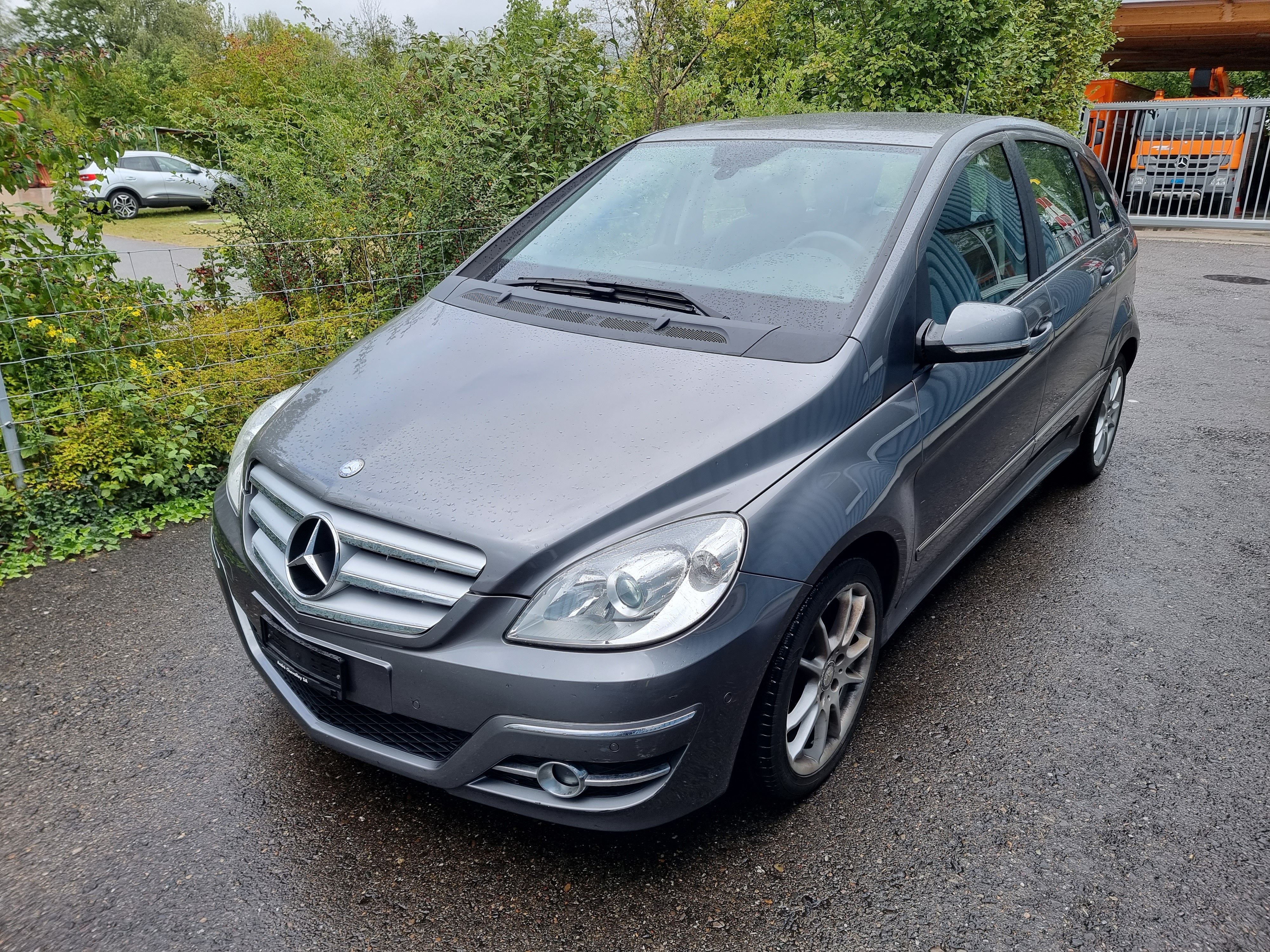 MERCEDES-BENZ B 180 Compact Star Autotronic