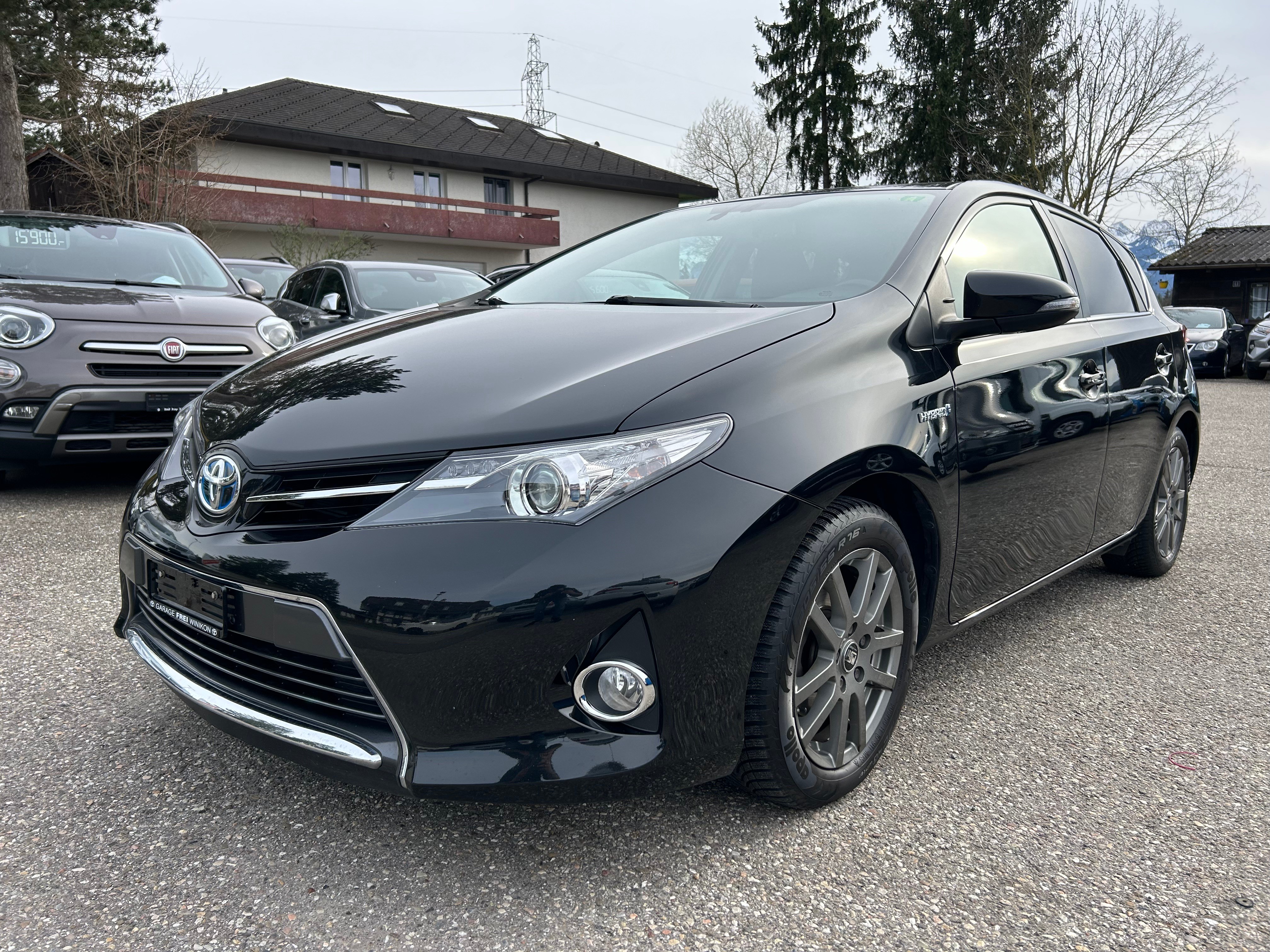 TOYOTA Auris 1.8 16V HSD Linea Trend