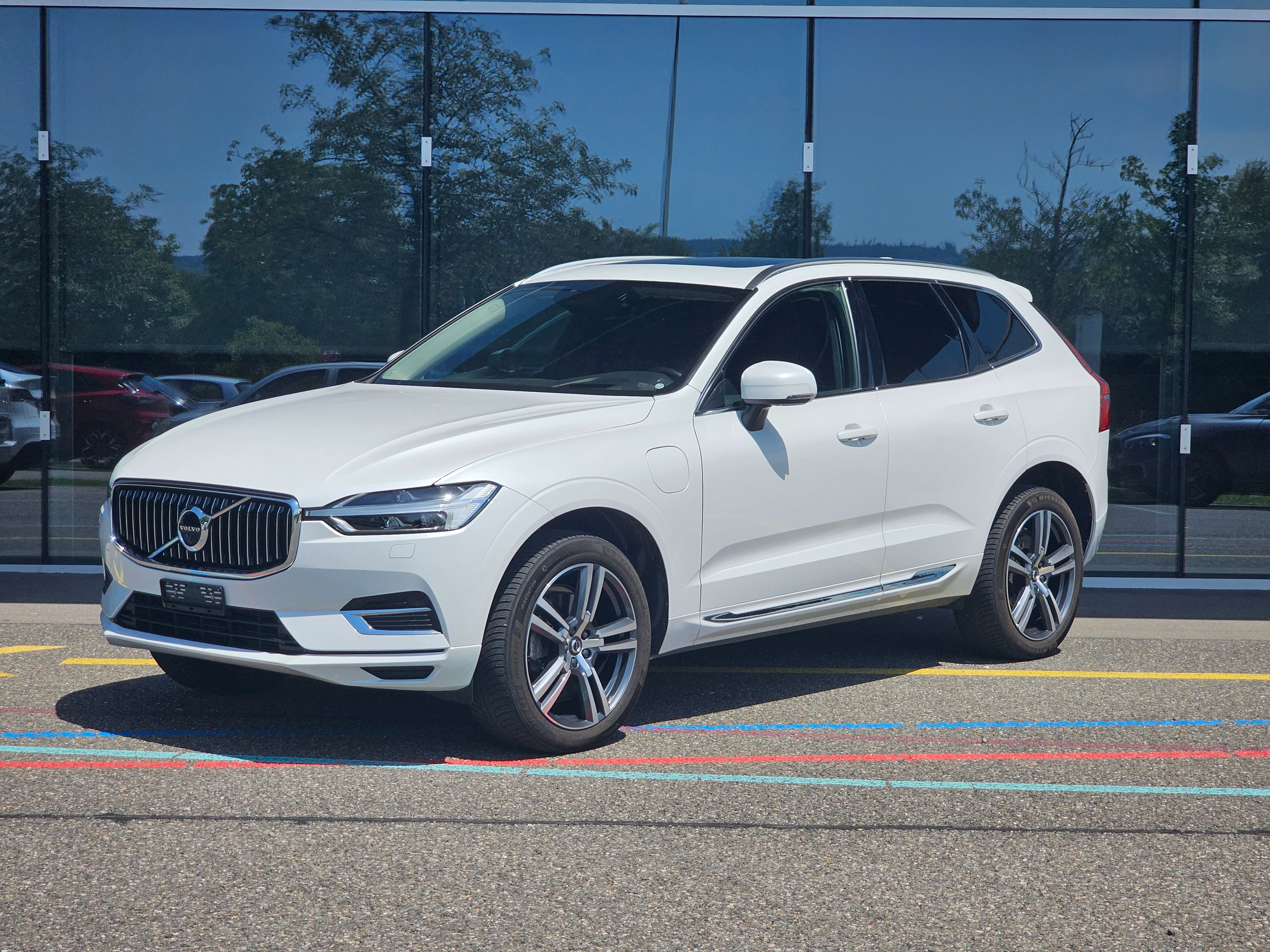 VOLVO XC60 T8 eAWD Inscription Geartronic Full-Option