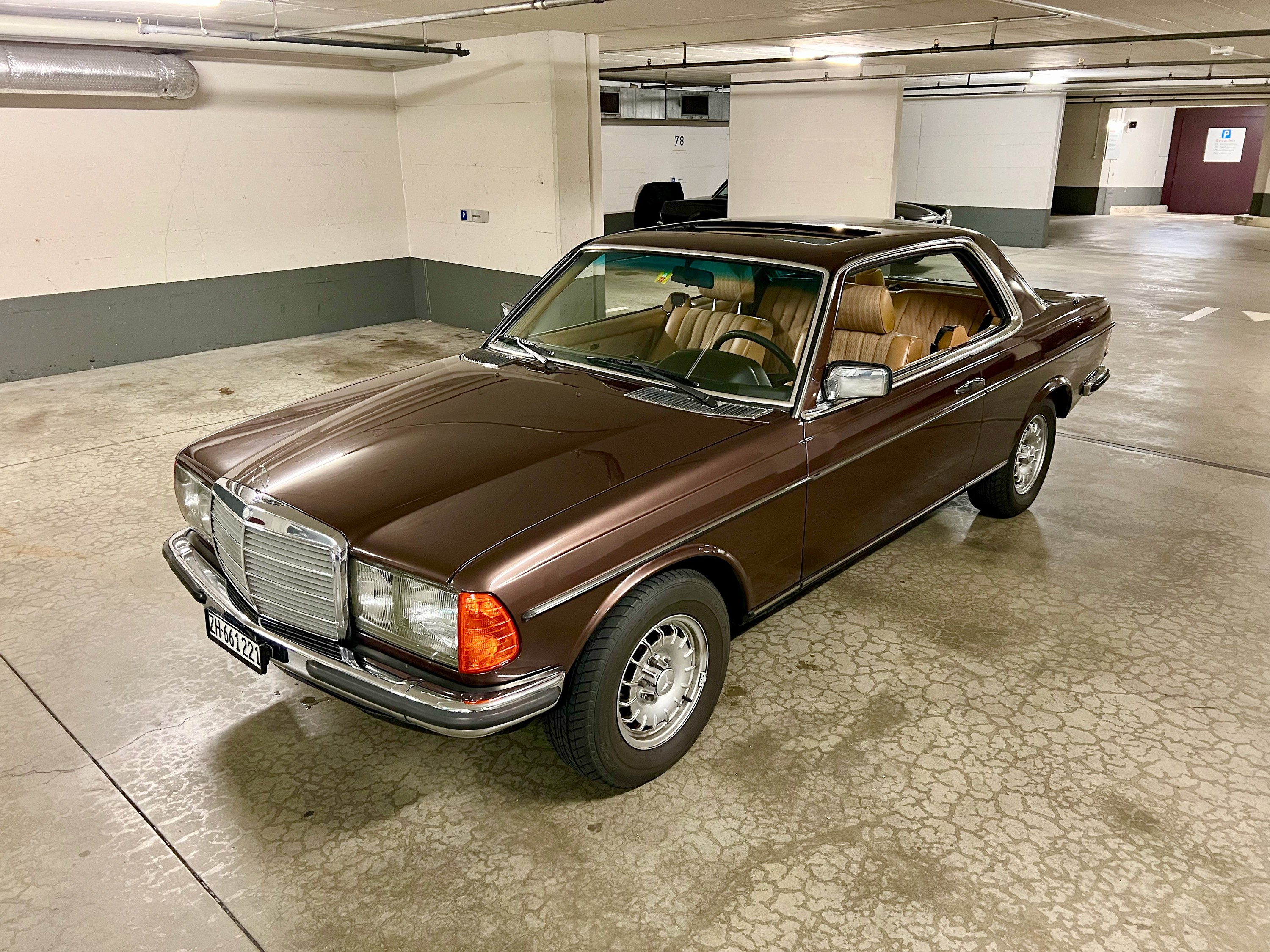 MERCEDES-BENZ 230 CE