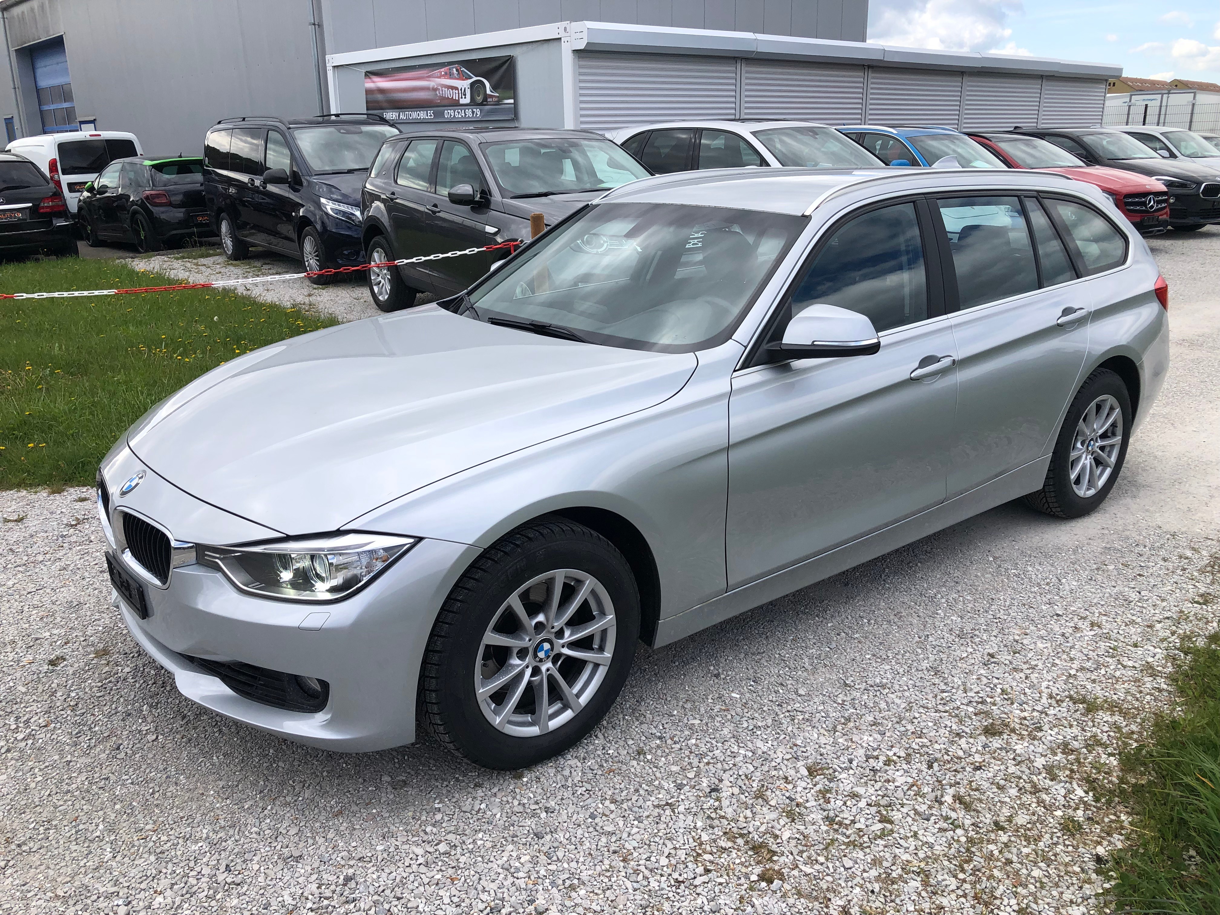 BMW 320i xDrive Touring Steptronic