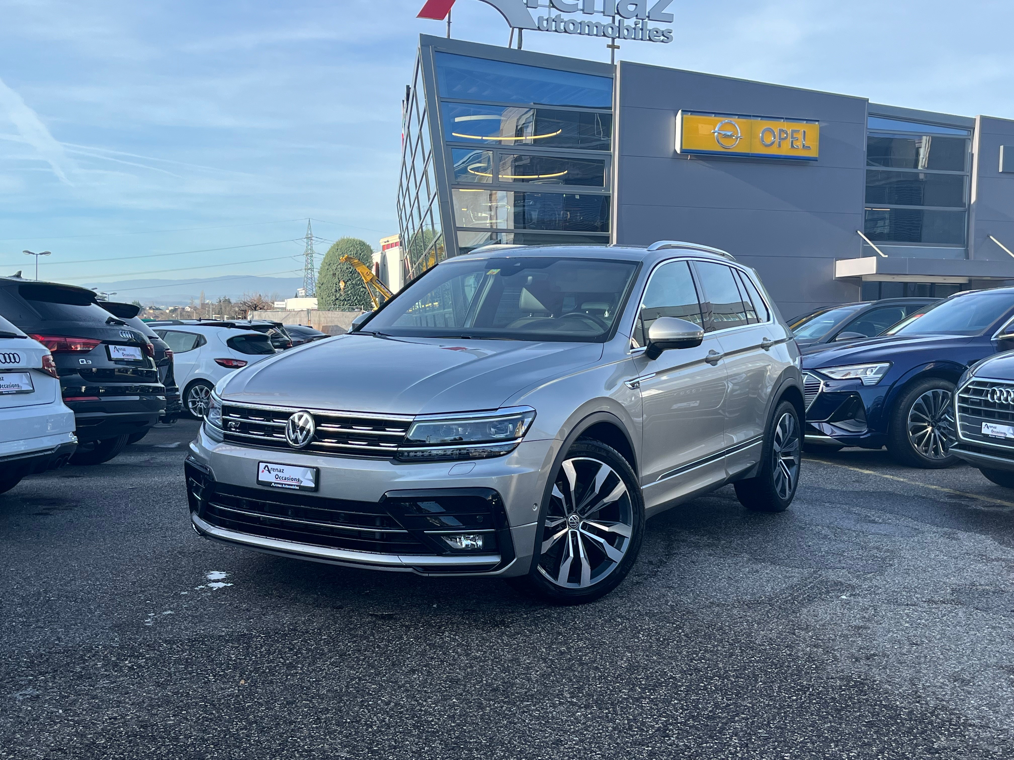 VW Tiguan 2.0 TSI R-line DSG