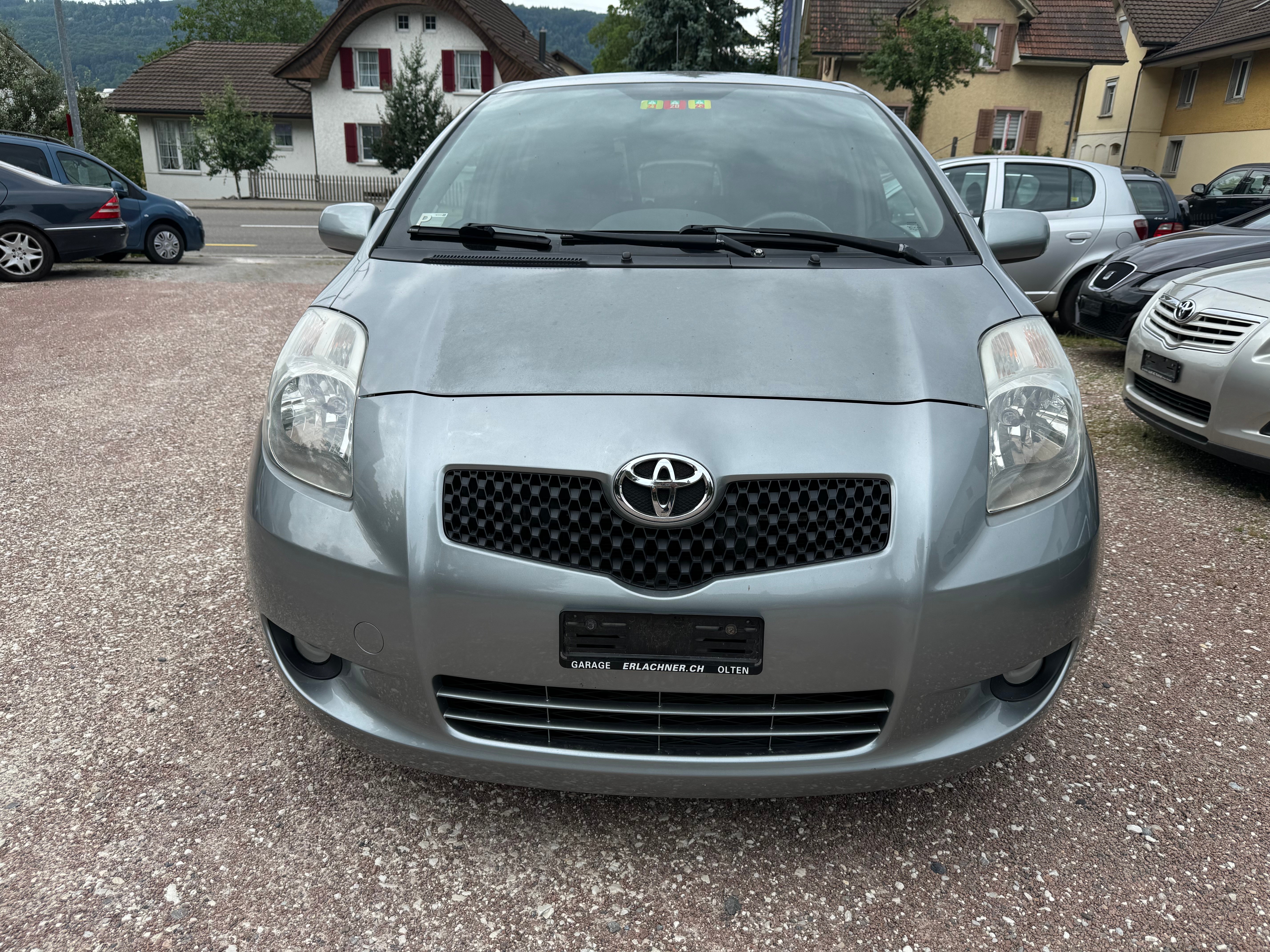 TOYOTA Yaris 1.3 Linea Luna