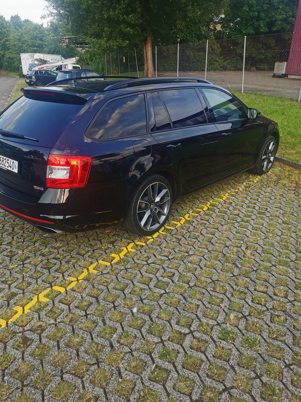 SKODA Octavia Combi 2.0 TSI RS DSG