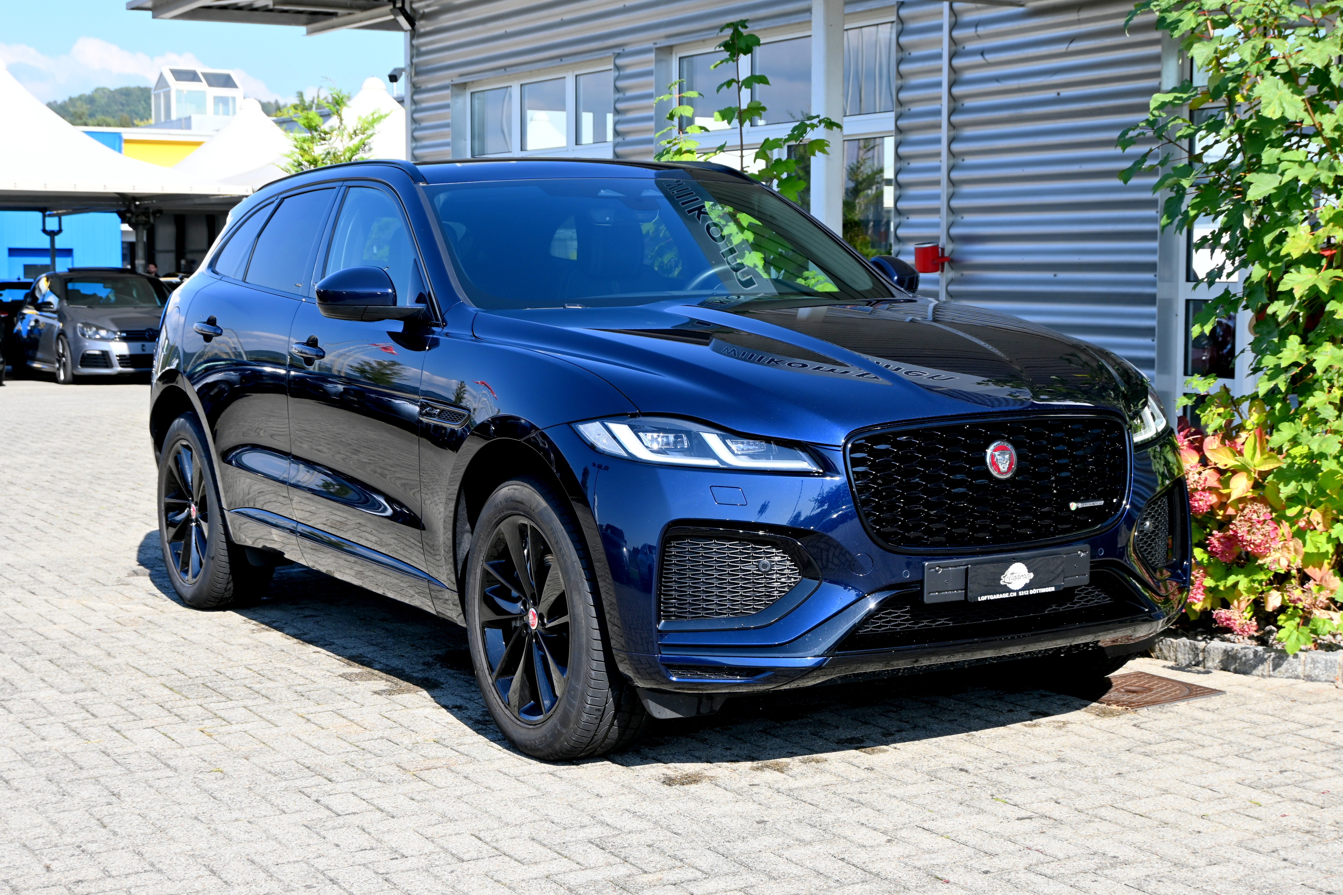 JAGUAR F-Pace 2.0 P250 R-Dynamic SE Black AWD