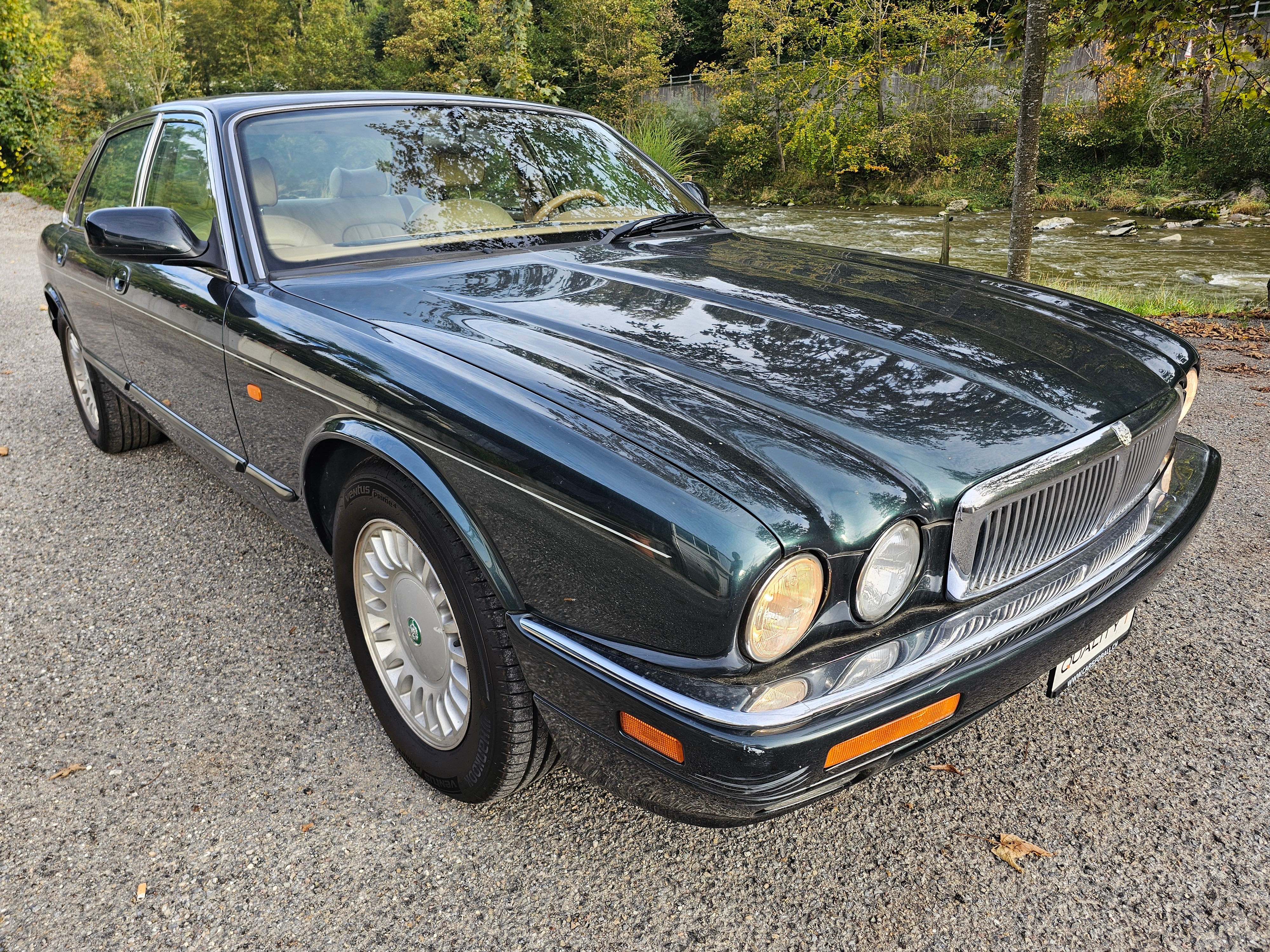 JAGUAR XJ 4.0 Sovereign